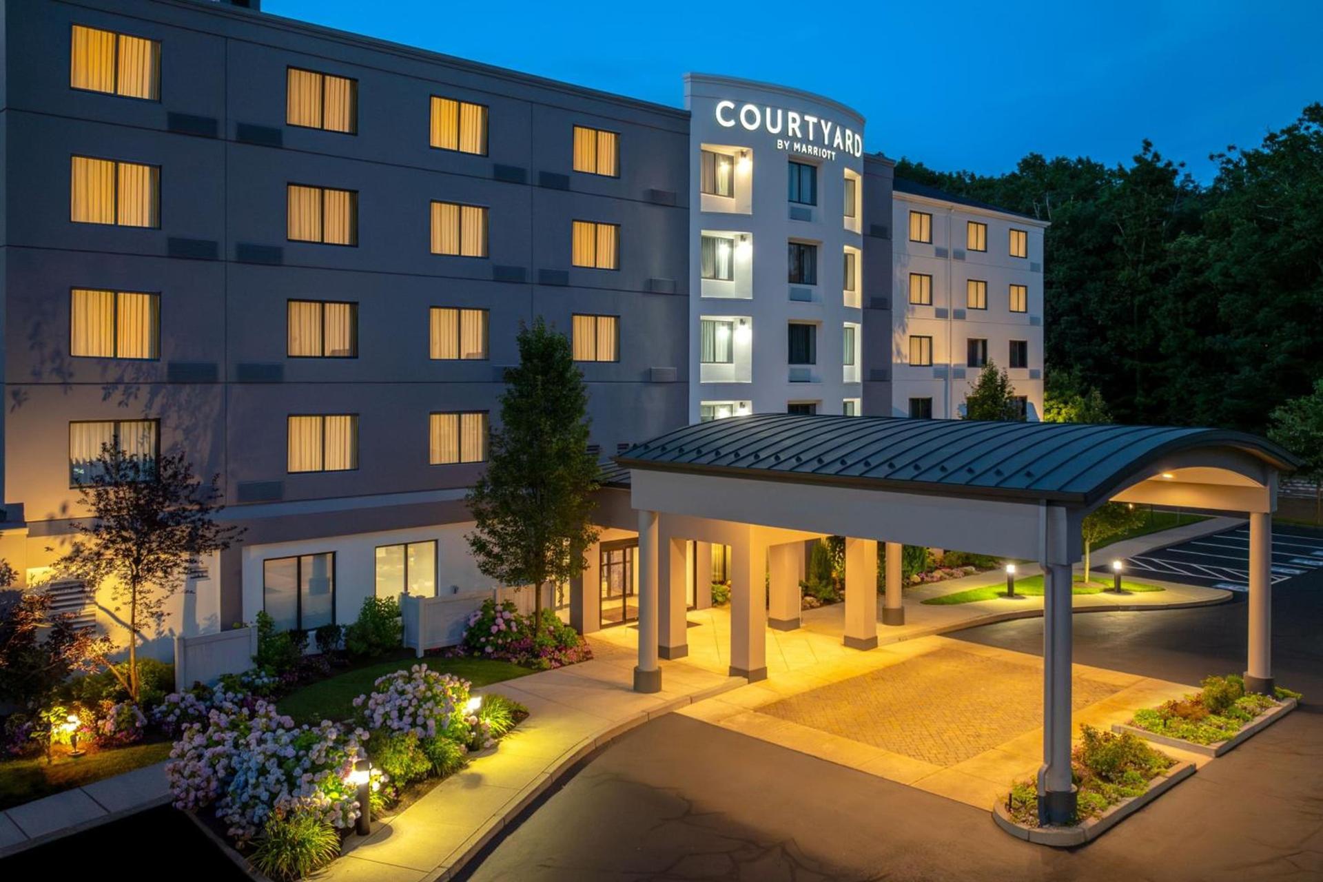 Courtyard by Marriott Providence Lincoln photo 3