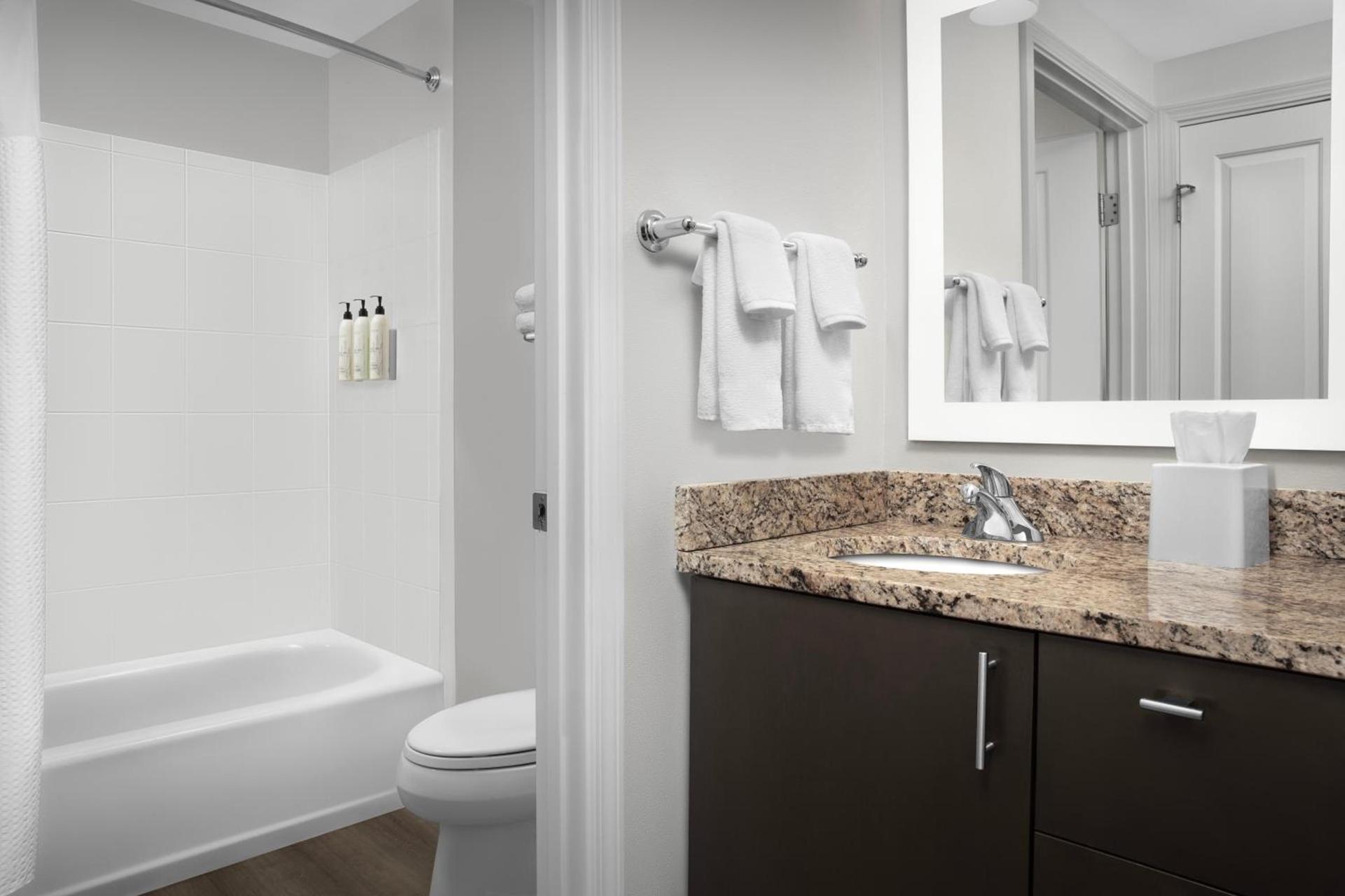 TownePlace Suites by Marriott Franklin Cool Springs photo 65