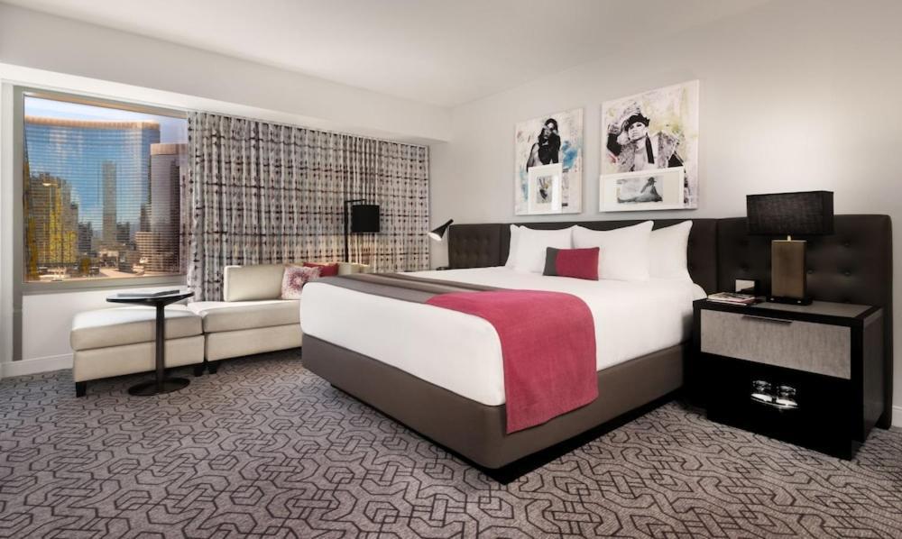Planet Hollywood Resort & Casino by Suiteness photo 23