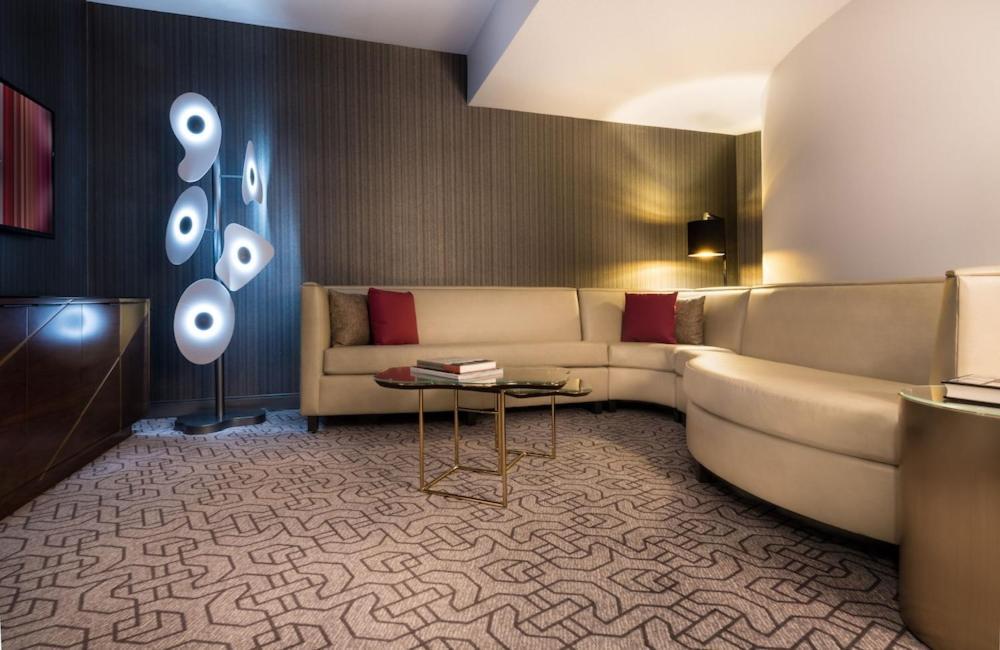 Planet Hollywood Resort & Casino by Suiteness photo 21