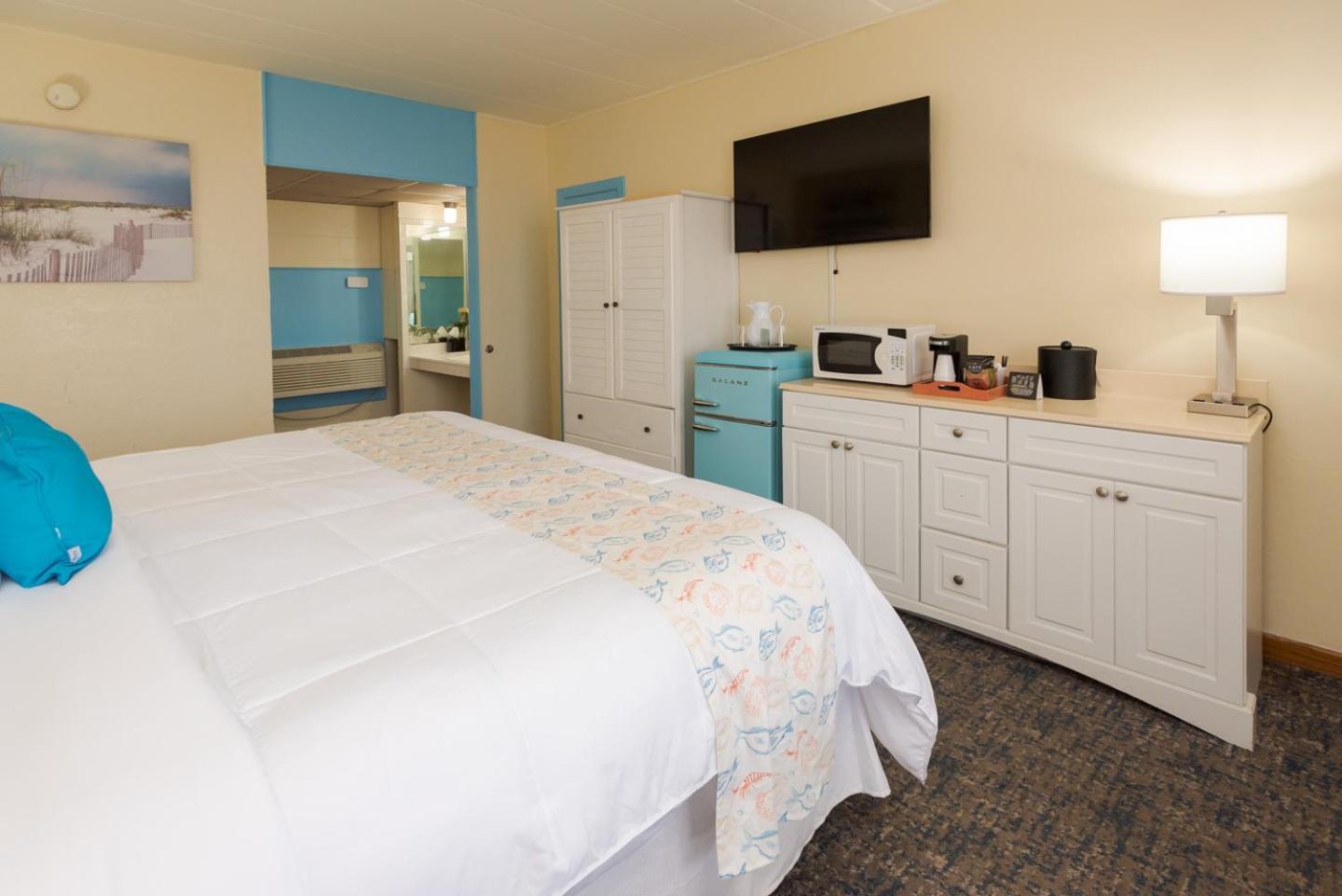 Gaido's Seaside Inn photo 75