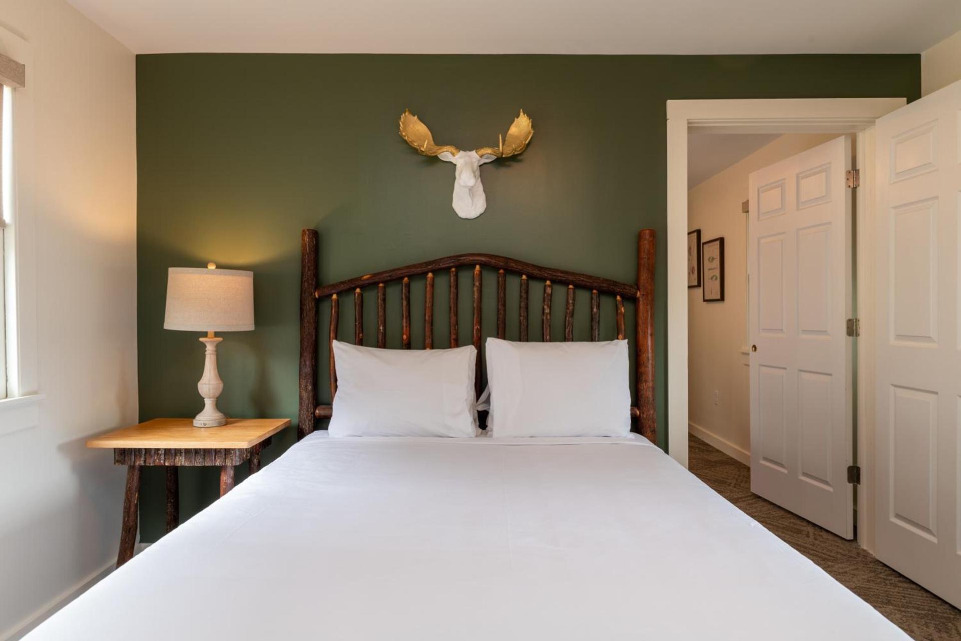 Lodge at Schroon Lake photo 5