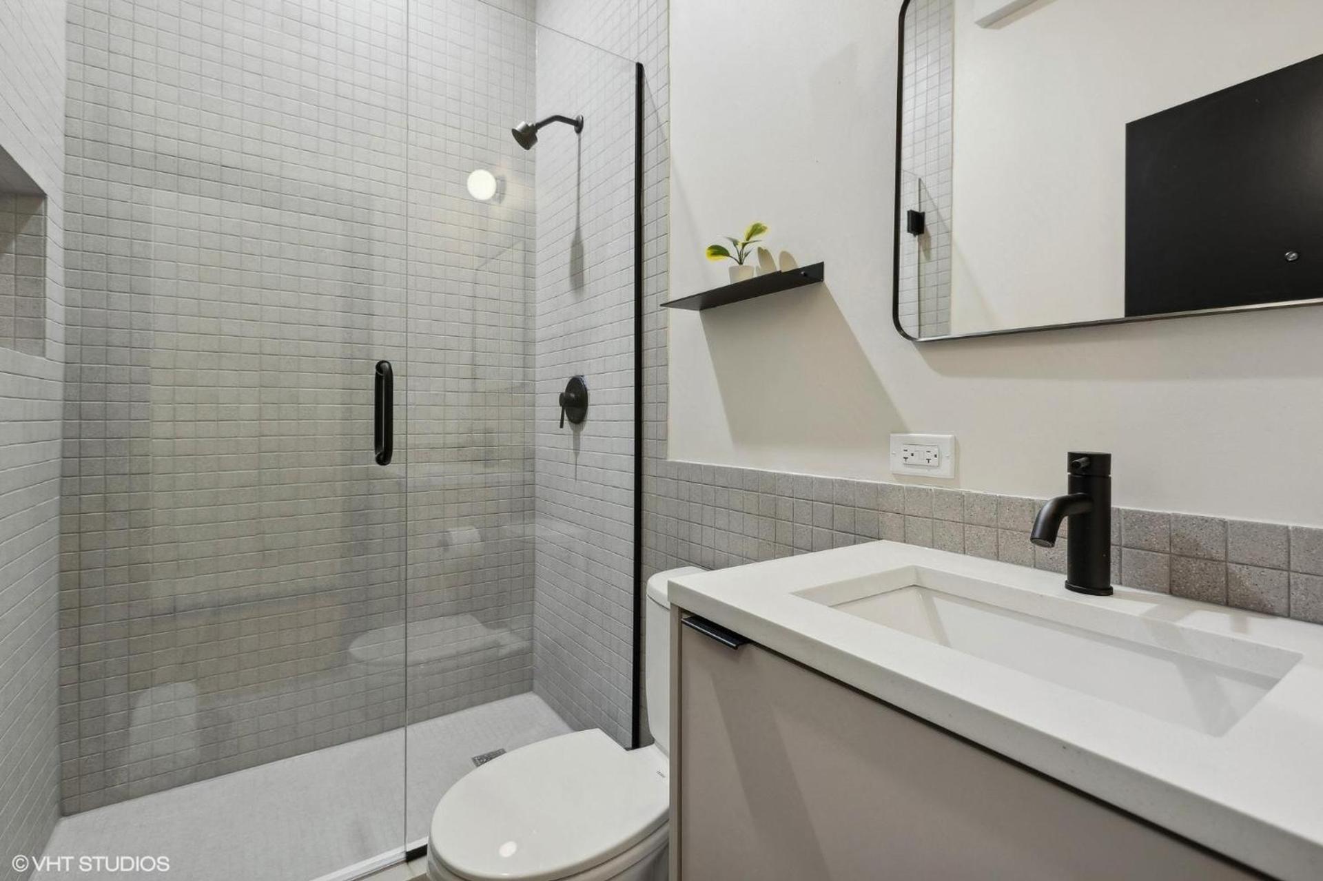 Logan Square SRO Hotel photo 5