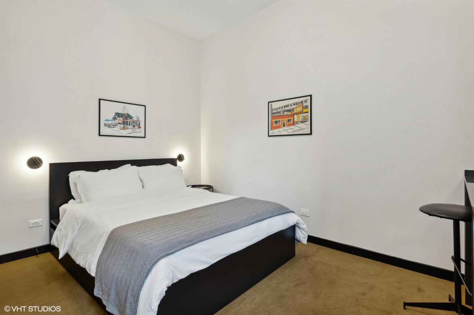 Logan Square SRO Hotel photo 11