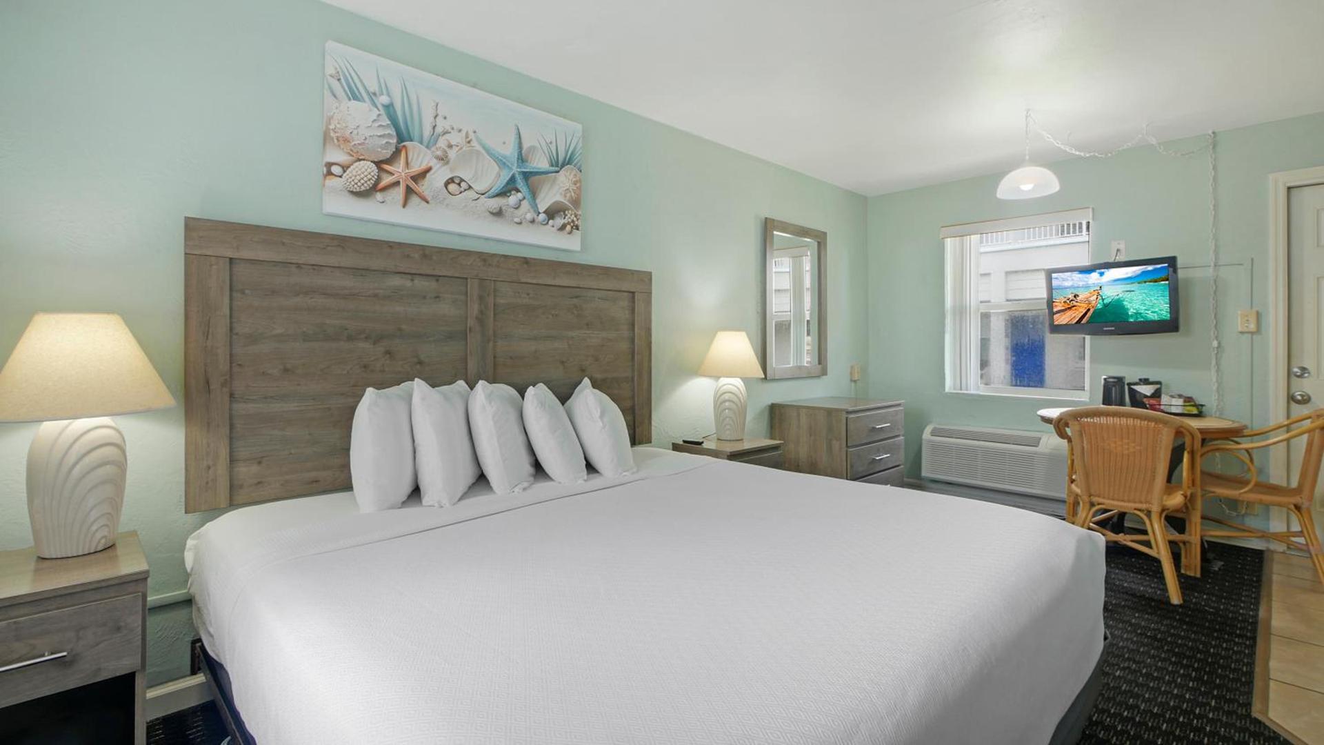 Ocean Court Beachfront Hotel photo 12