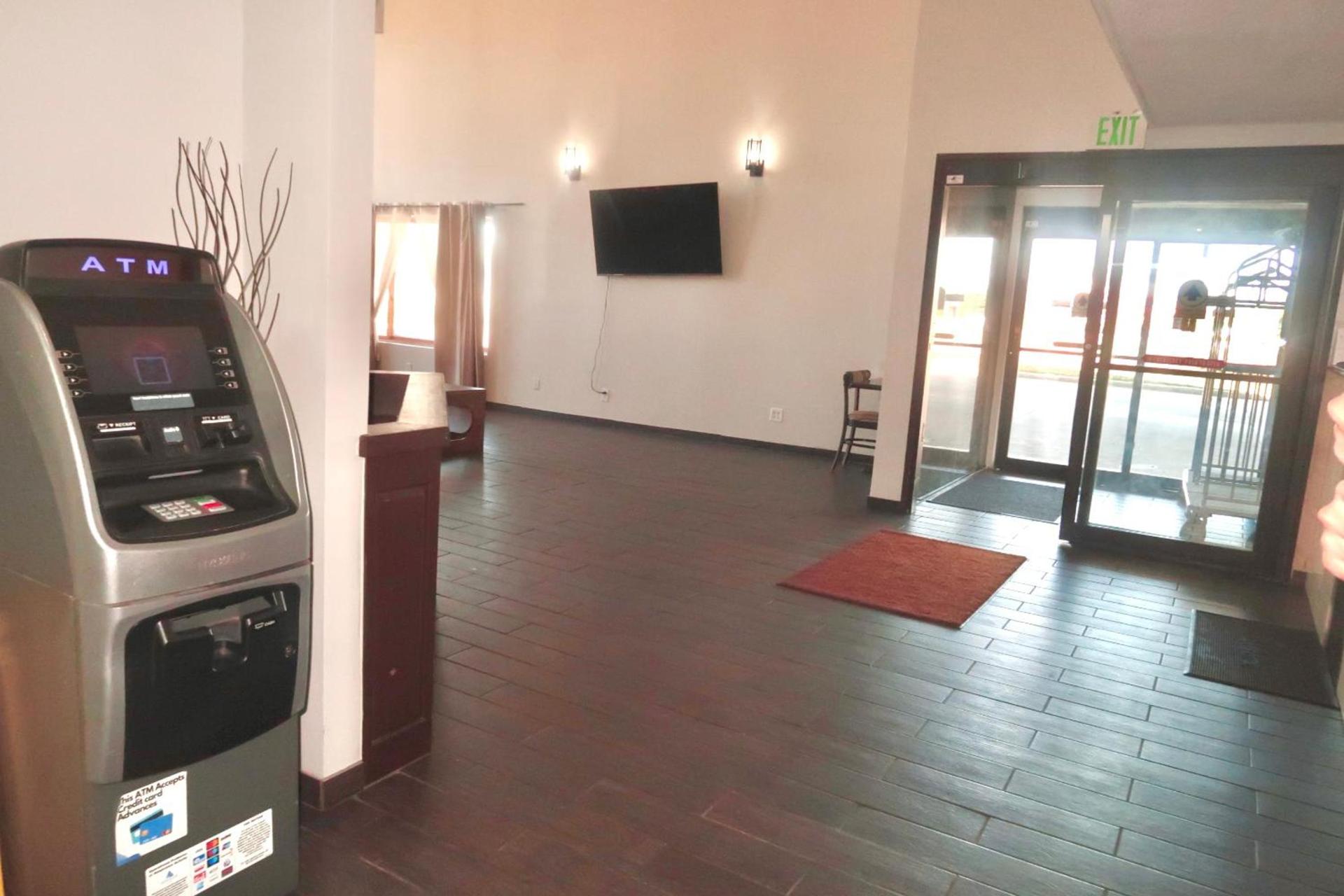 Studio 6 Suites Elkhart, IN photo 13