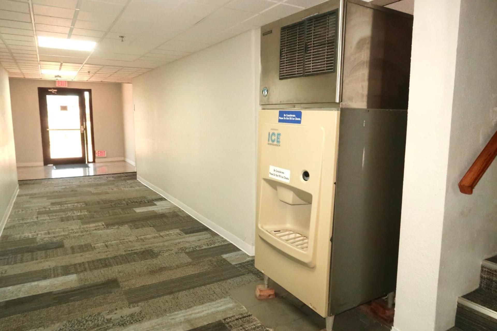 Studio 6 Suites Elkhart, IN photo 14