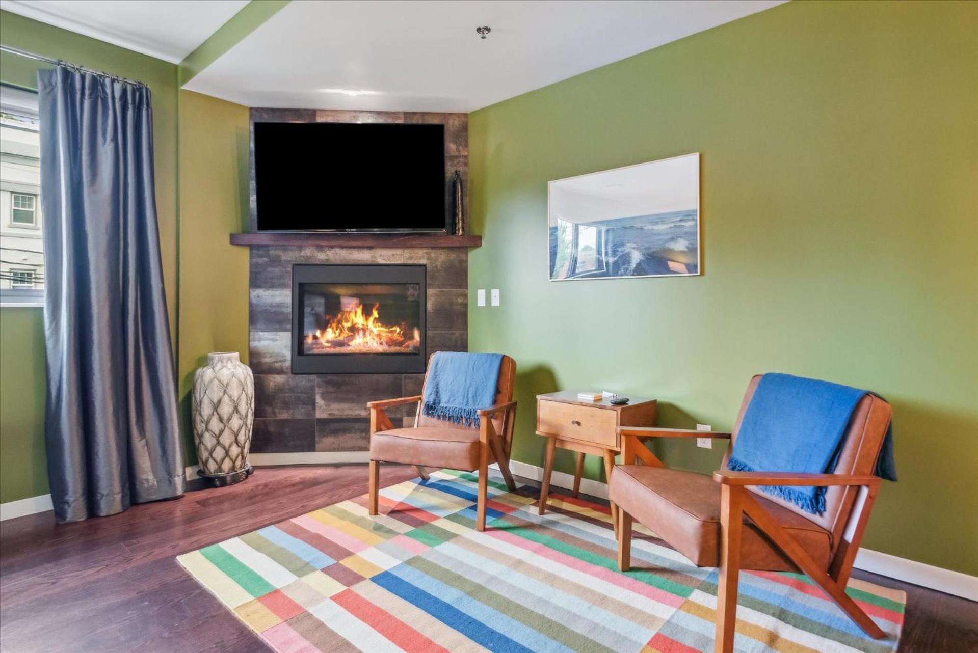 VioletSuitesPDX Boutique Hotel photo 97