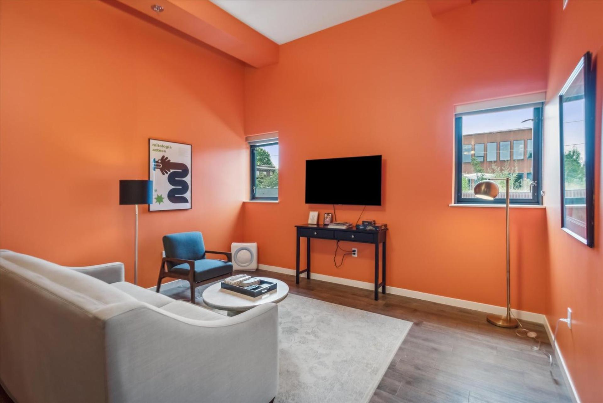 VioletSuitesPDX Boutique Hotel photo 15