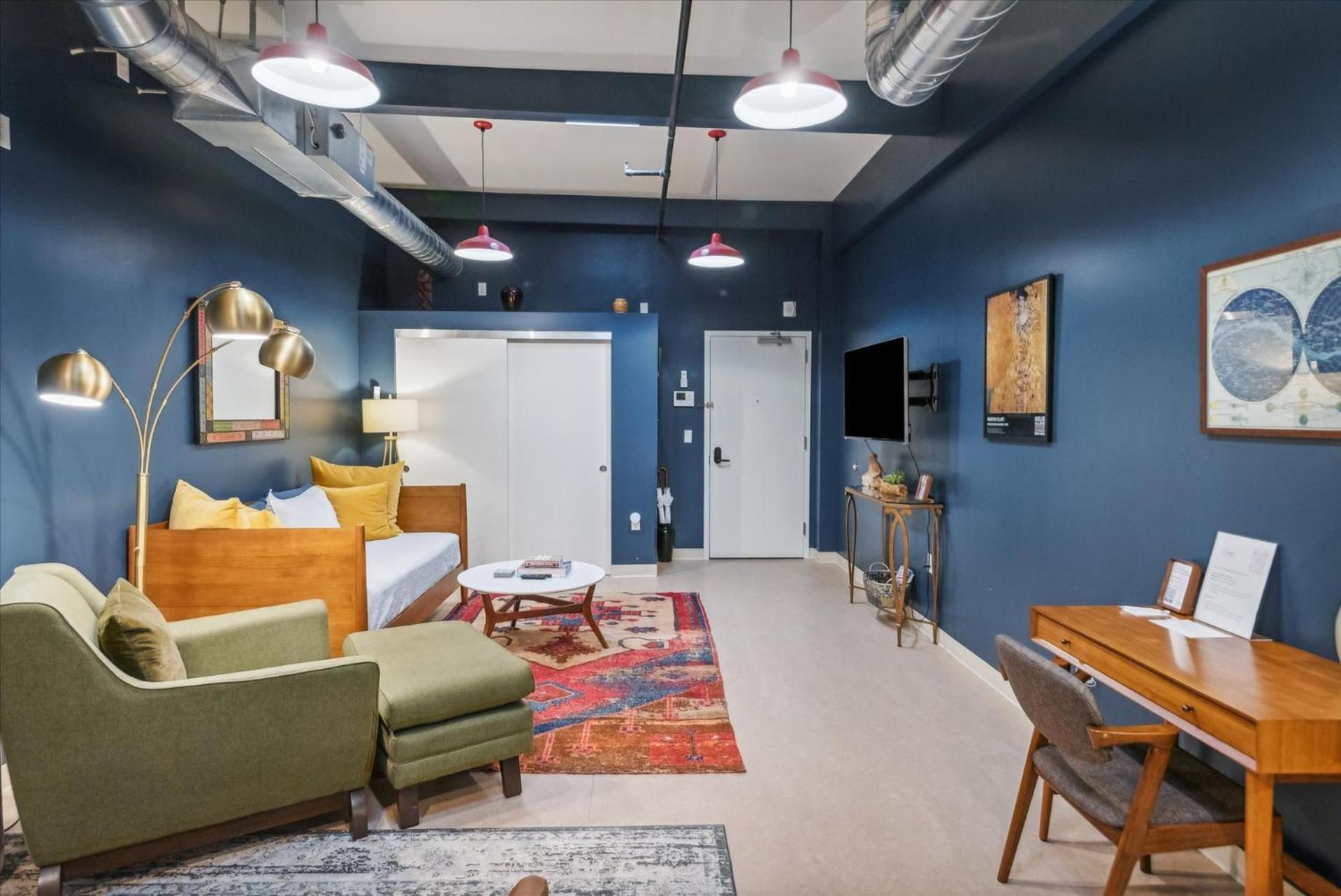 VioletSuitesPDX Boutique Hotel photo 45
