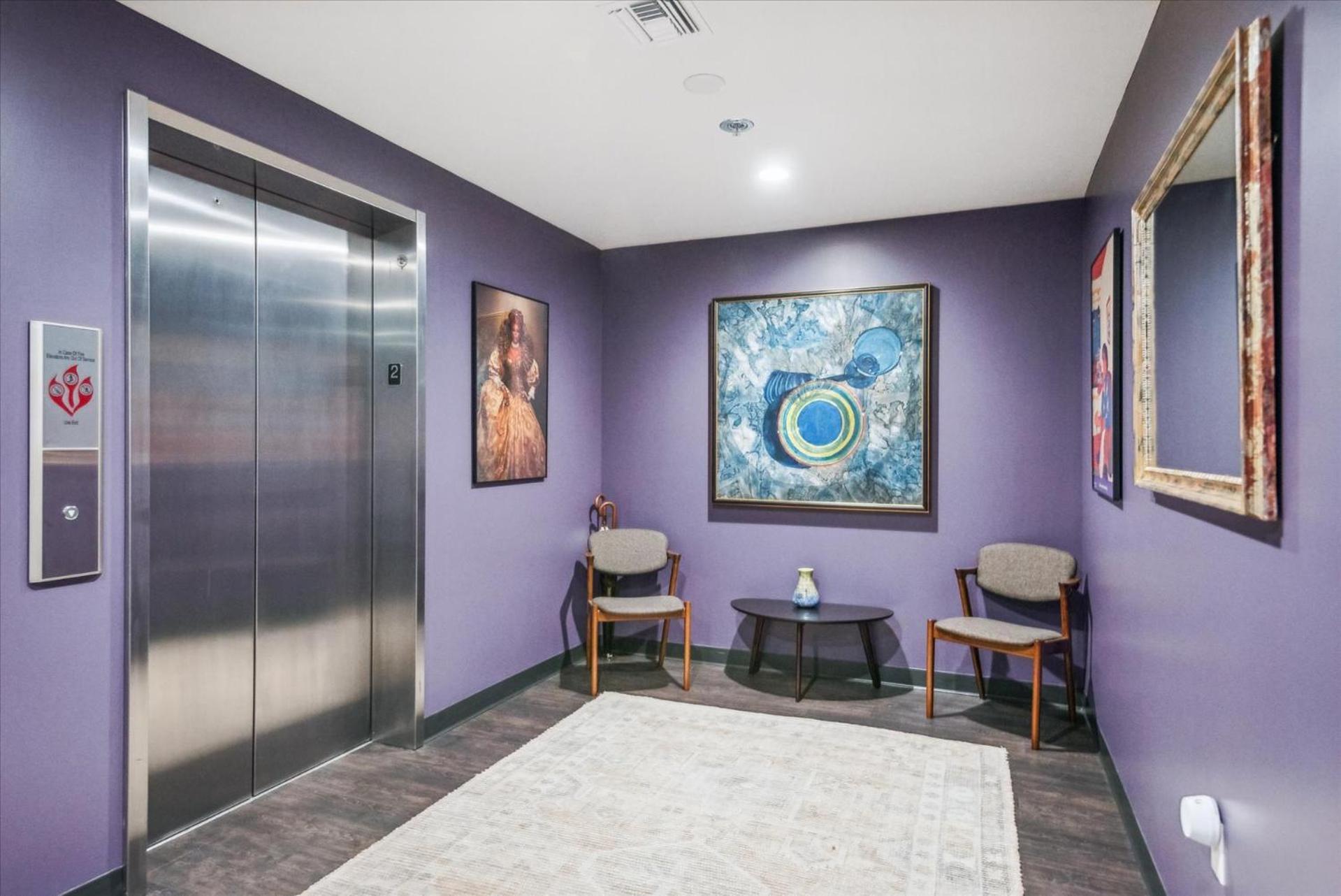 VioletSuitesPDX Boutique Hotel photo 2
