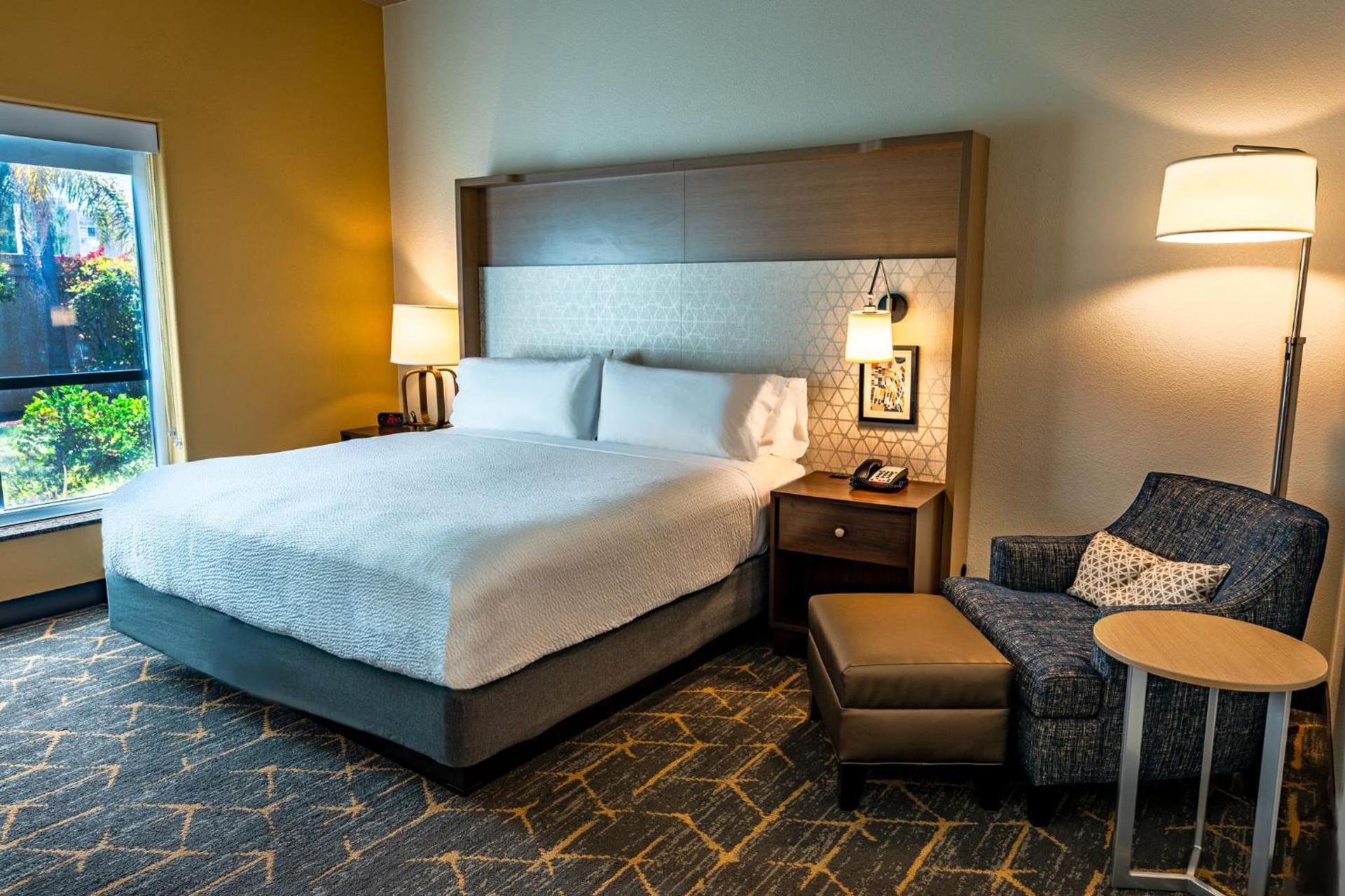 Holiday Inn & Suites Oakland - Airport by IHG photo 49