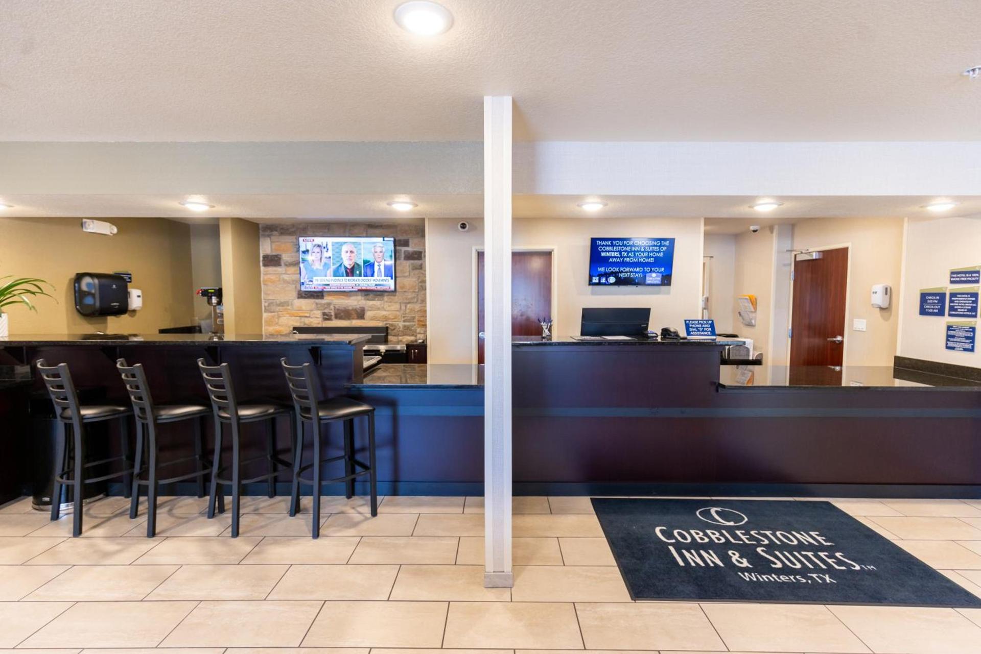 Cobblestone Inn & Suites - Winters photo 17