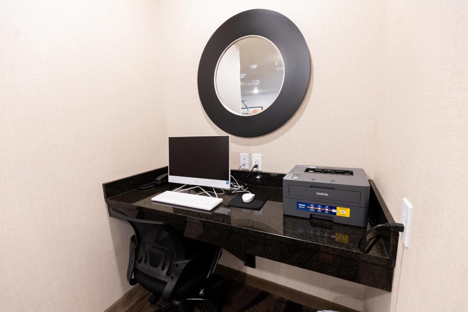 Cobblestone Inn & Suites - Winters photo 31