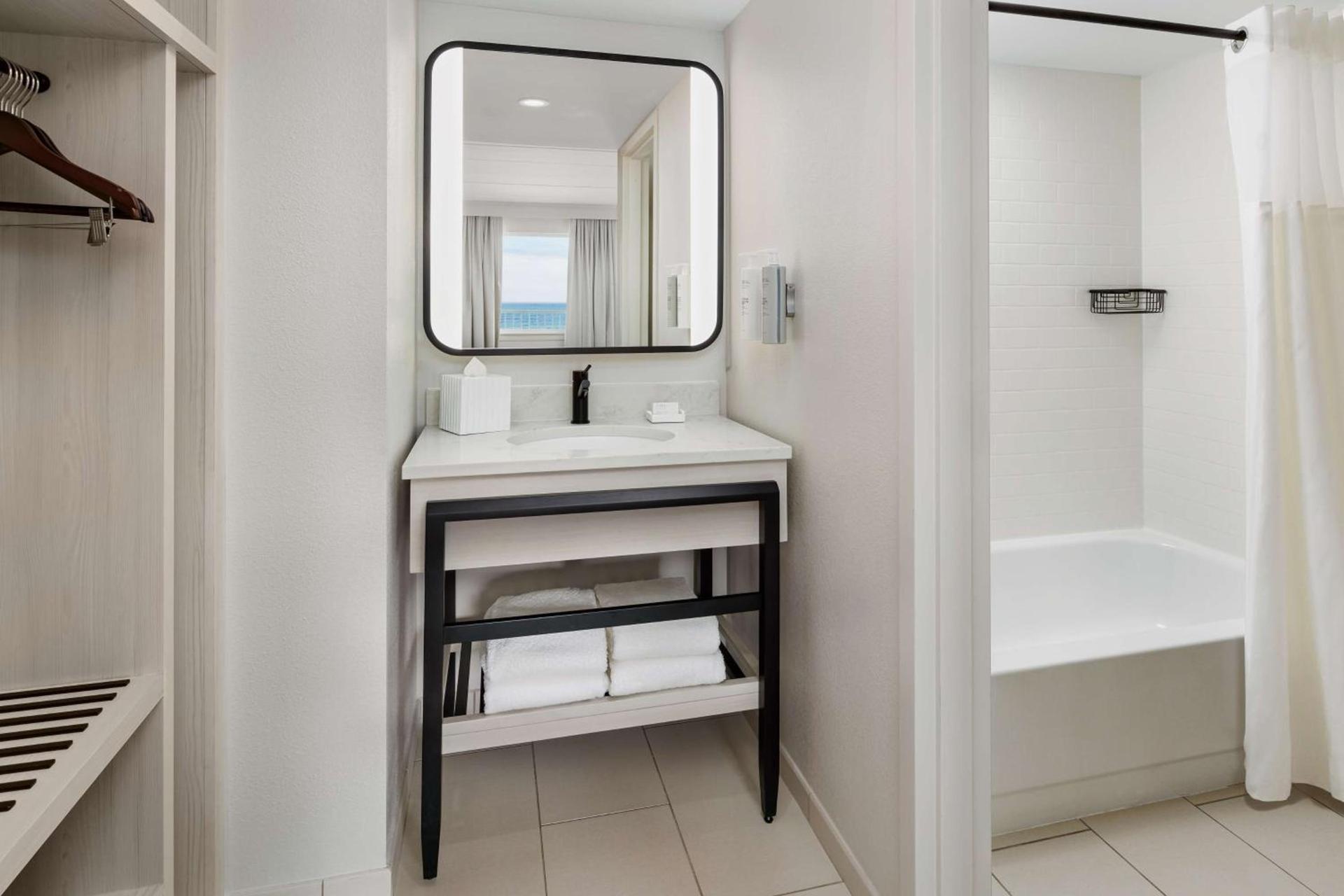 Hilton Garden Inn Ocean City Oceanfront photo 37