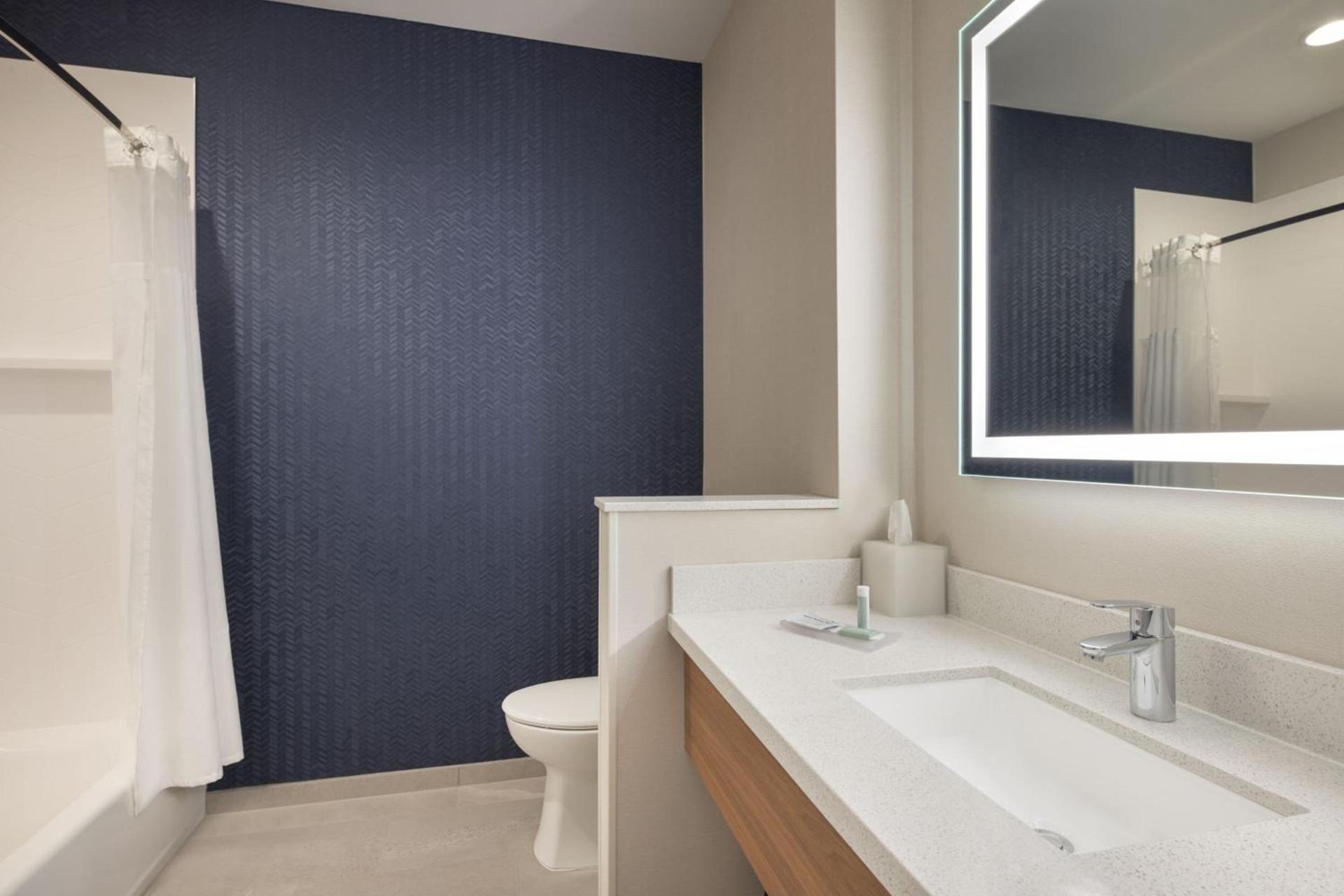 Fairfield by Marriott Inn & Suites Montrose photo 11