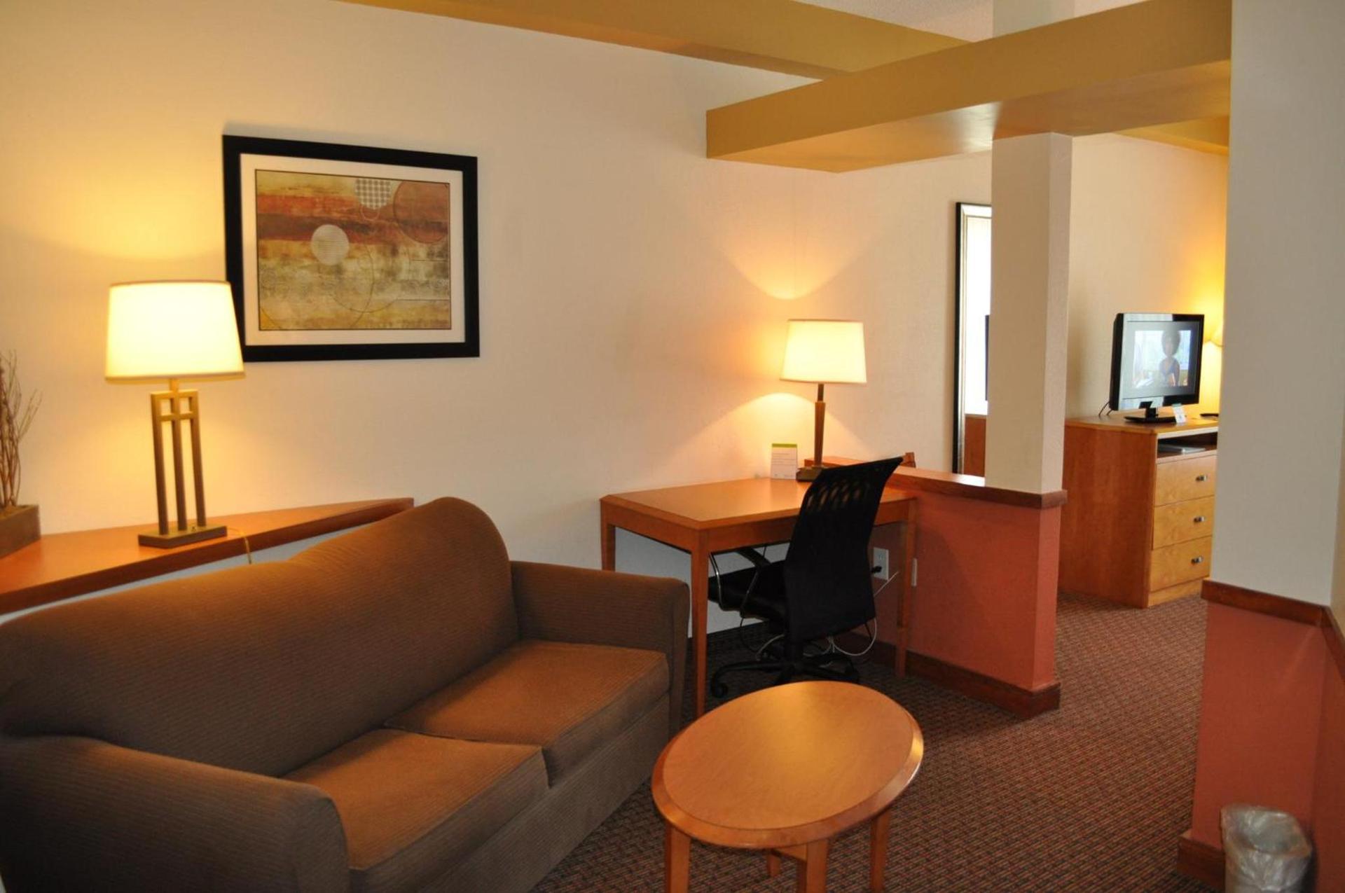 Holiday Inn Express Williamston by IHG photo 23
