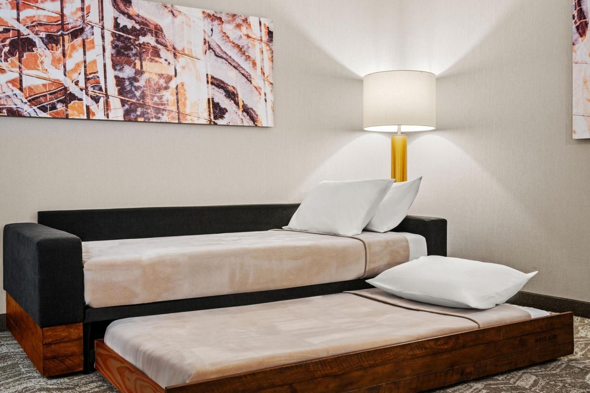 SpringHill Suites by Marriott Menomonee Falls photo 32