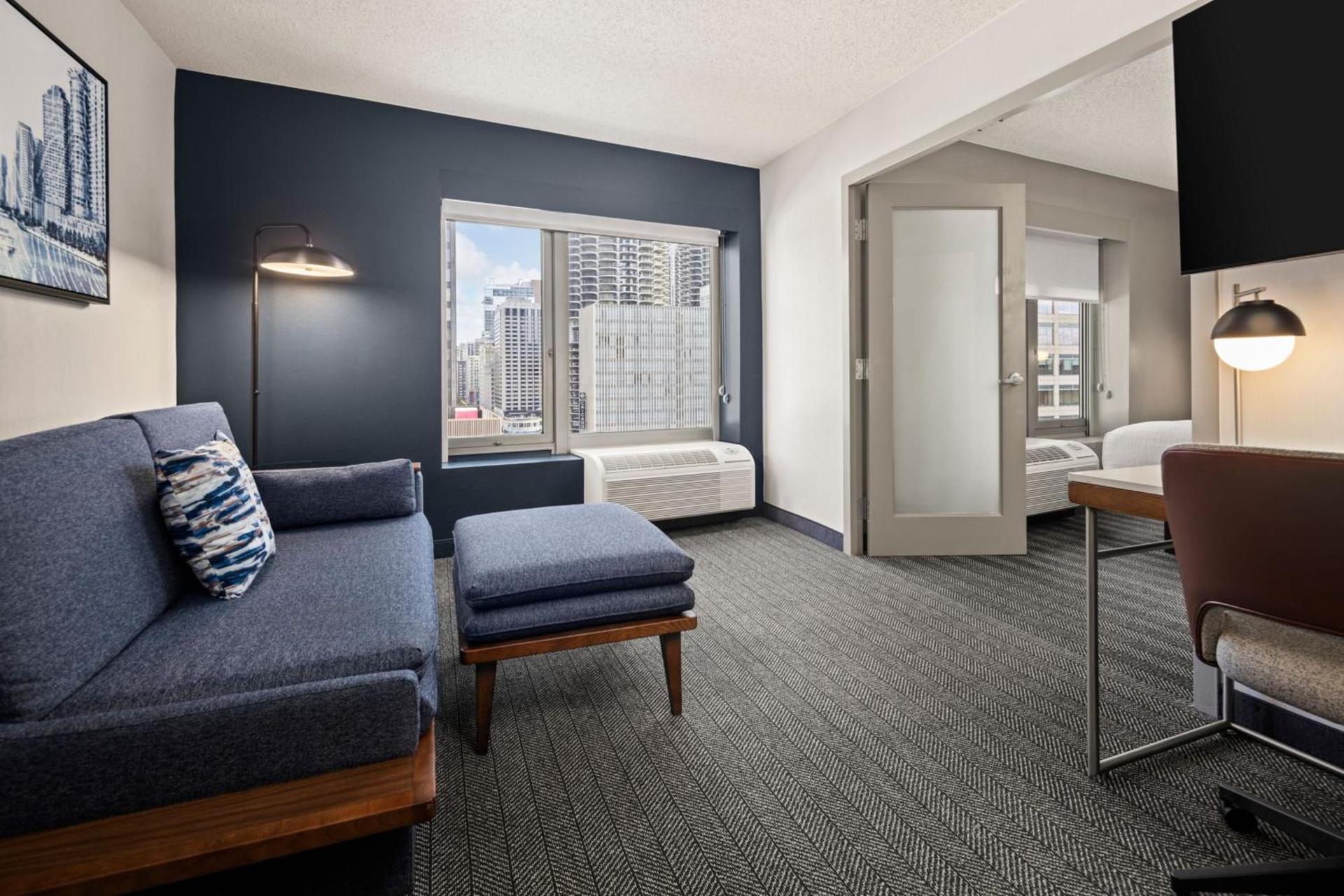Courtyard by Marriott Chicago Downtown/River North photo 29