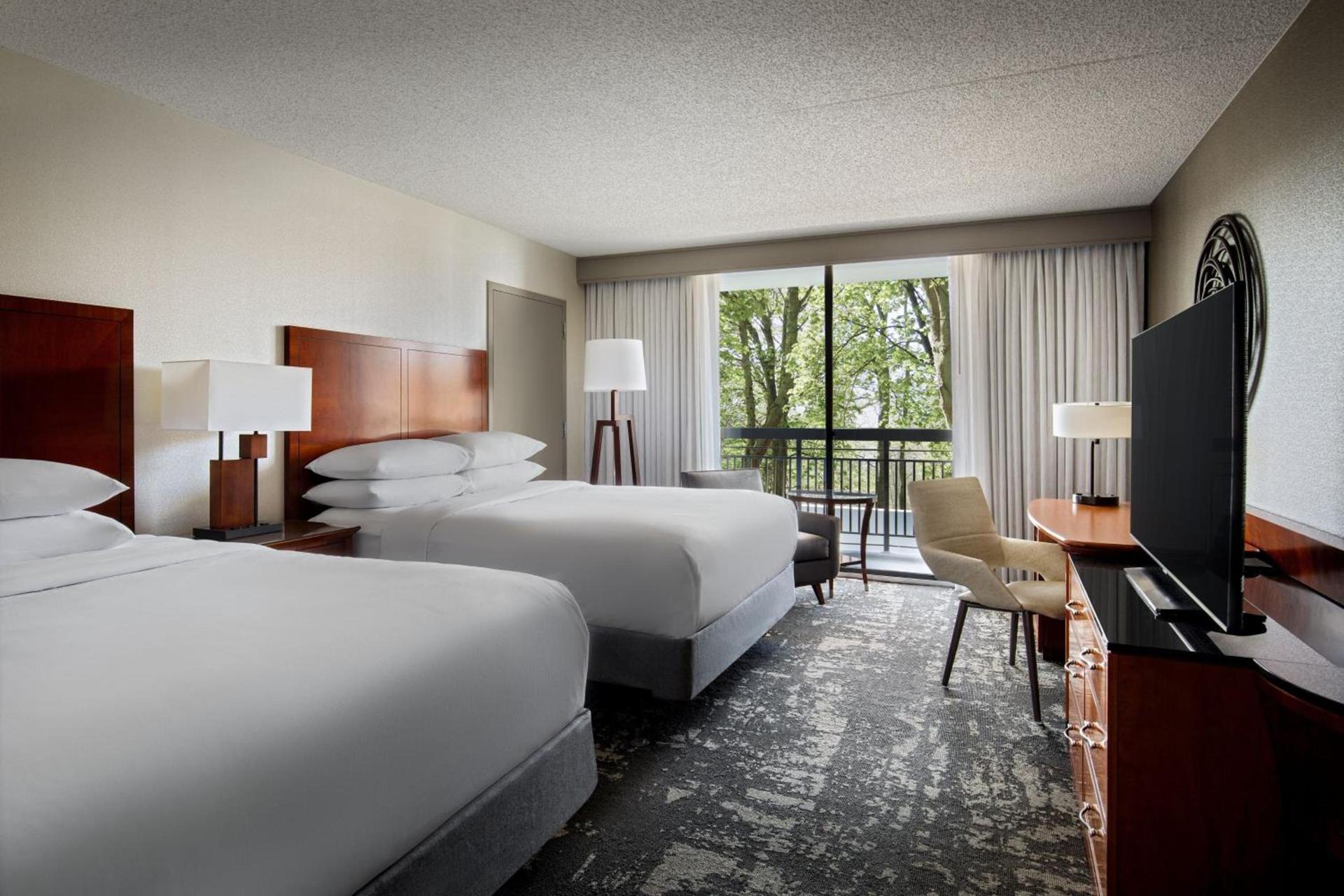 Marriott Park Ridge photo 13