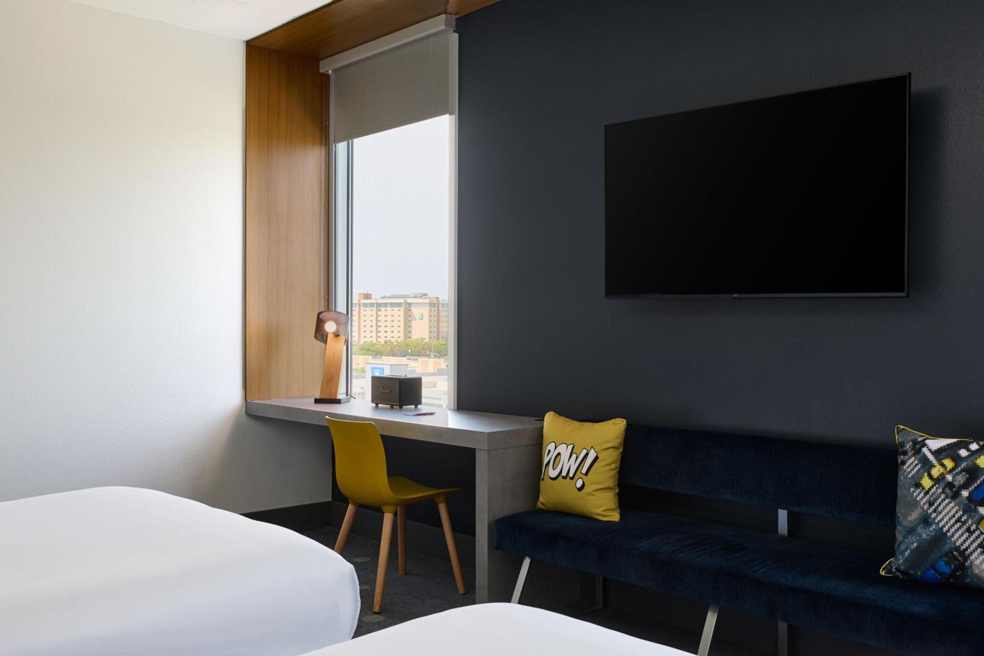 Aloft by Marriott Charleston Airport & Convention Center photo 11