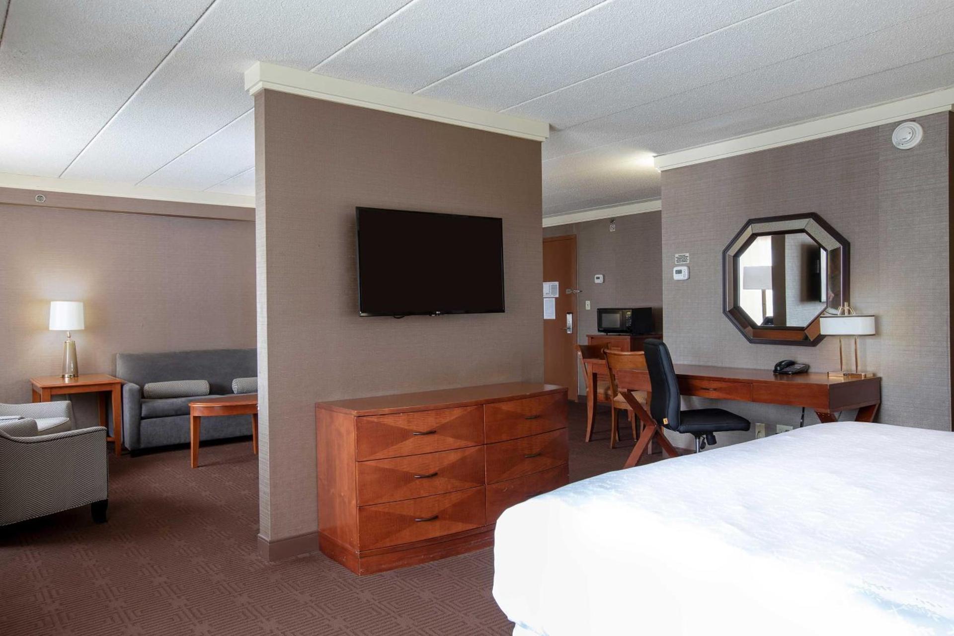 Sheraton Niagara Falls photo 20