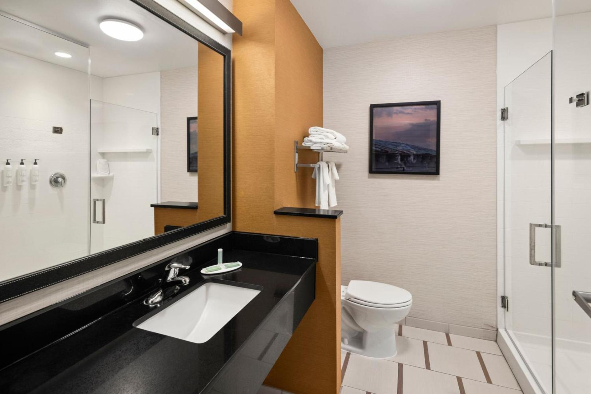 Fairfield Inn & Suites by Marriott Waterloo Cedar Falls photo 15