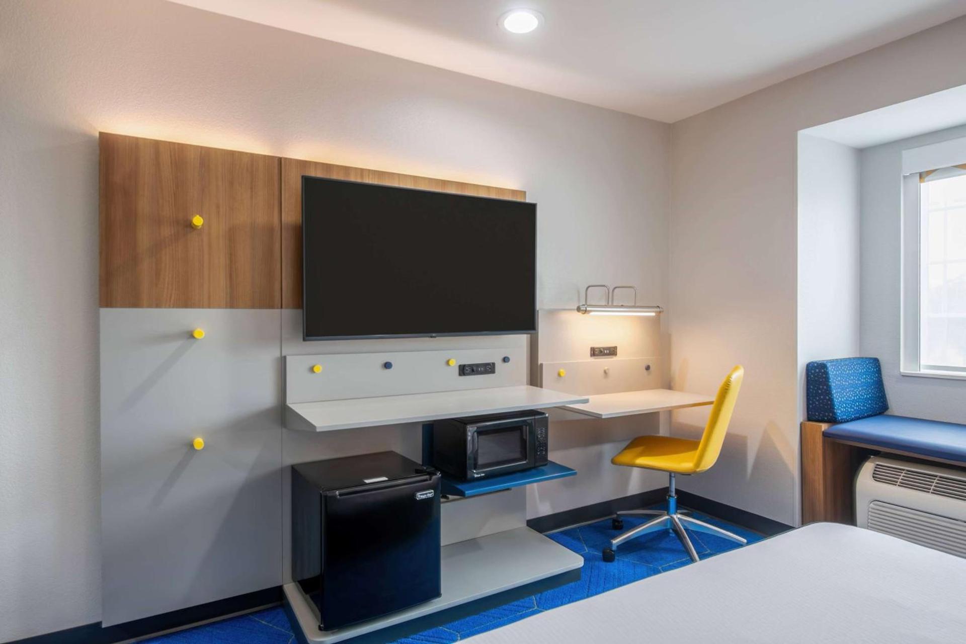 Microtel Inn and Suites by Wyndham Anderson SC photo 21