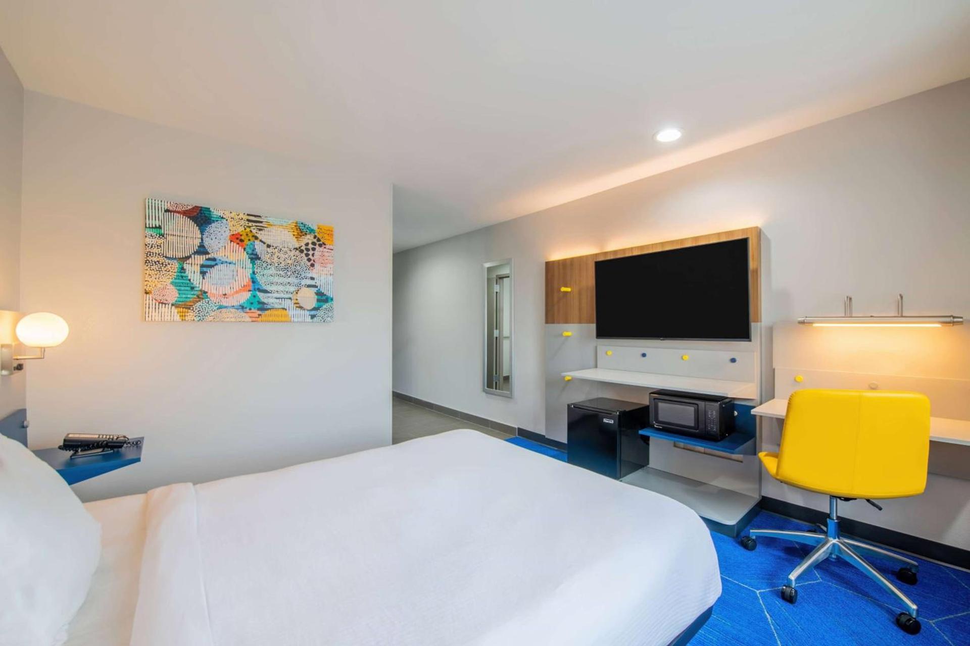 Microtel Inn and Suites by Wyndham Anderson SC photo 22