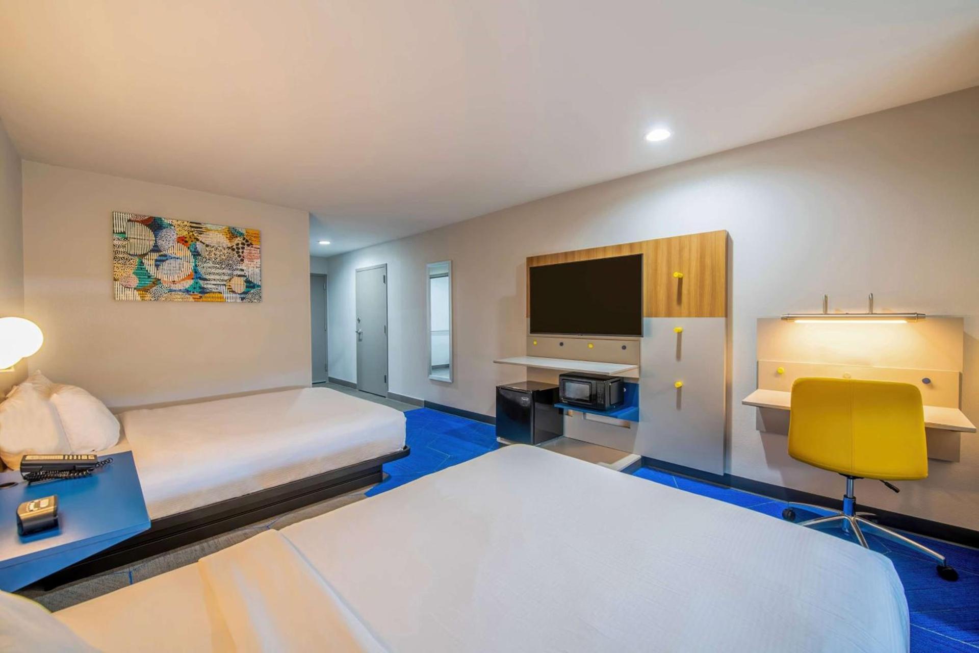 Microtel Inn and Suites by Wyndham Anderson SC photo 24