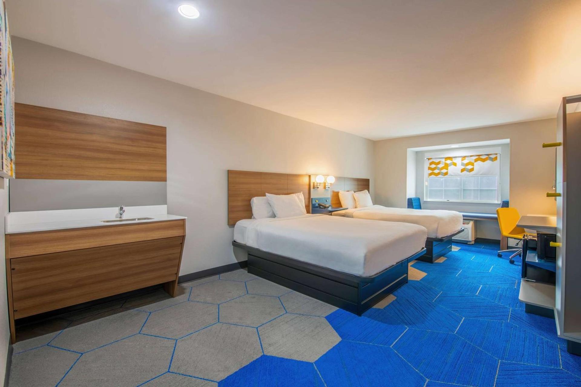 Microtel Inn and Suites by Wyndham Anderson SC photo 29