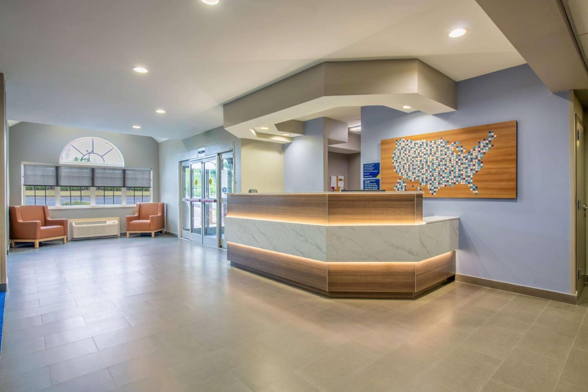 Microtel Inn and Suites by Wyndham Anderson SC photo 4