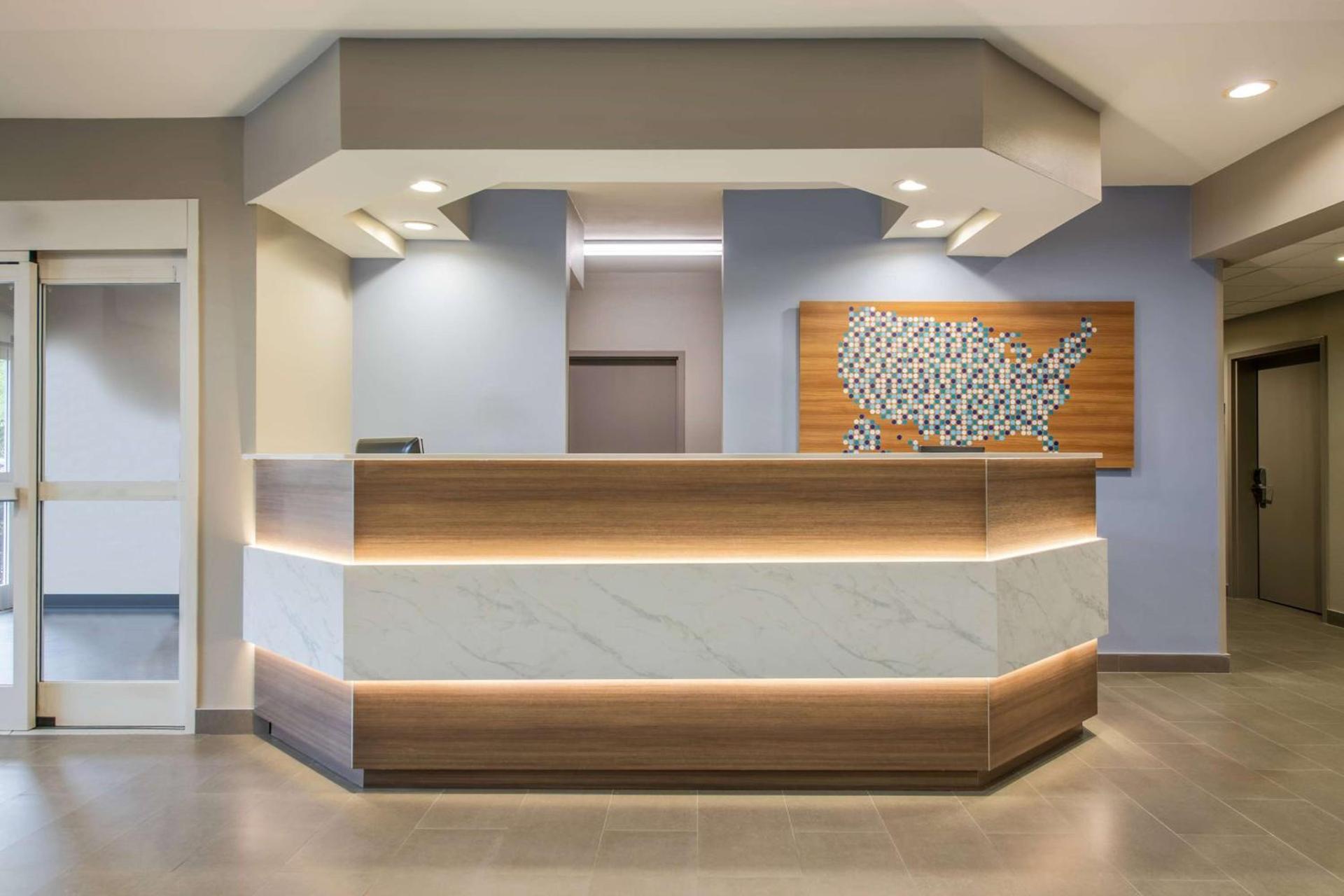 Microtel Inn and Suites by Wyndham Anderson SC photo 5
