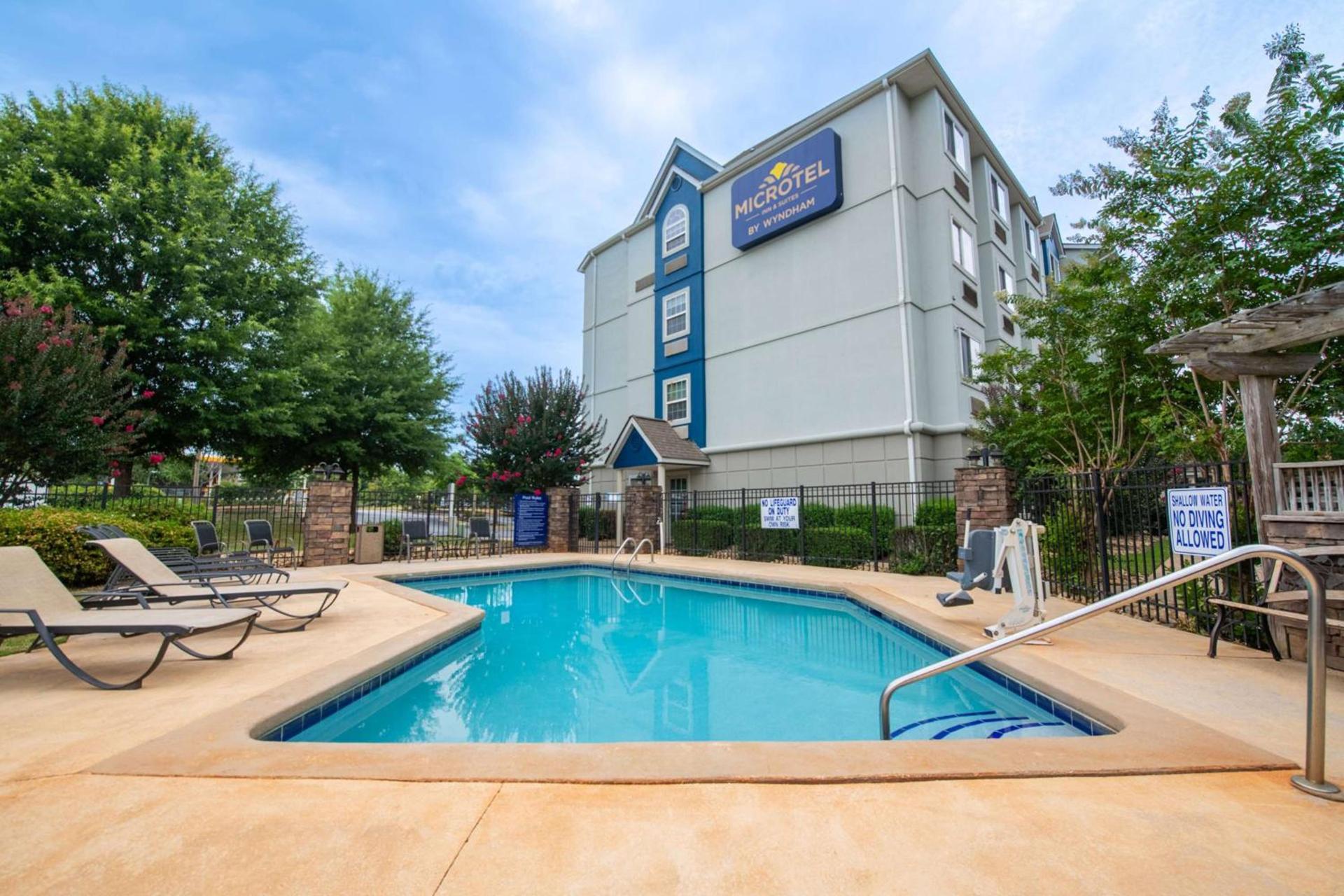 Microtel Inn and Suites by Wyndham Anderson SC photo 10