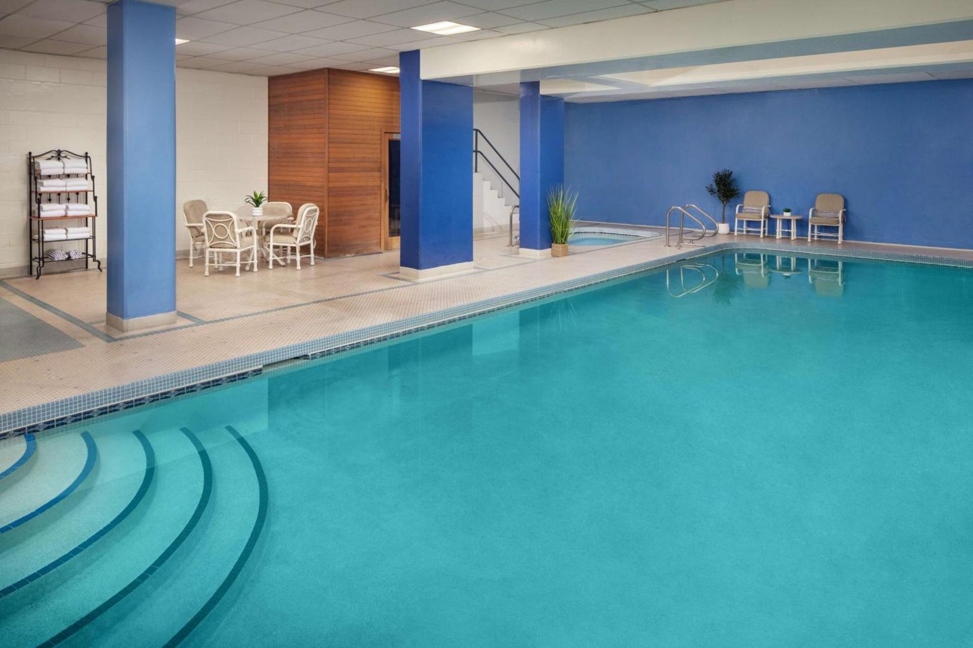 Hilton Chicago/Northbrook photo 17