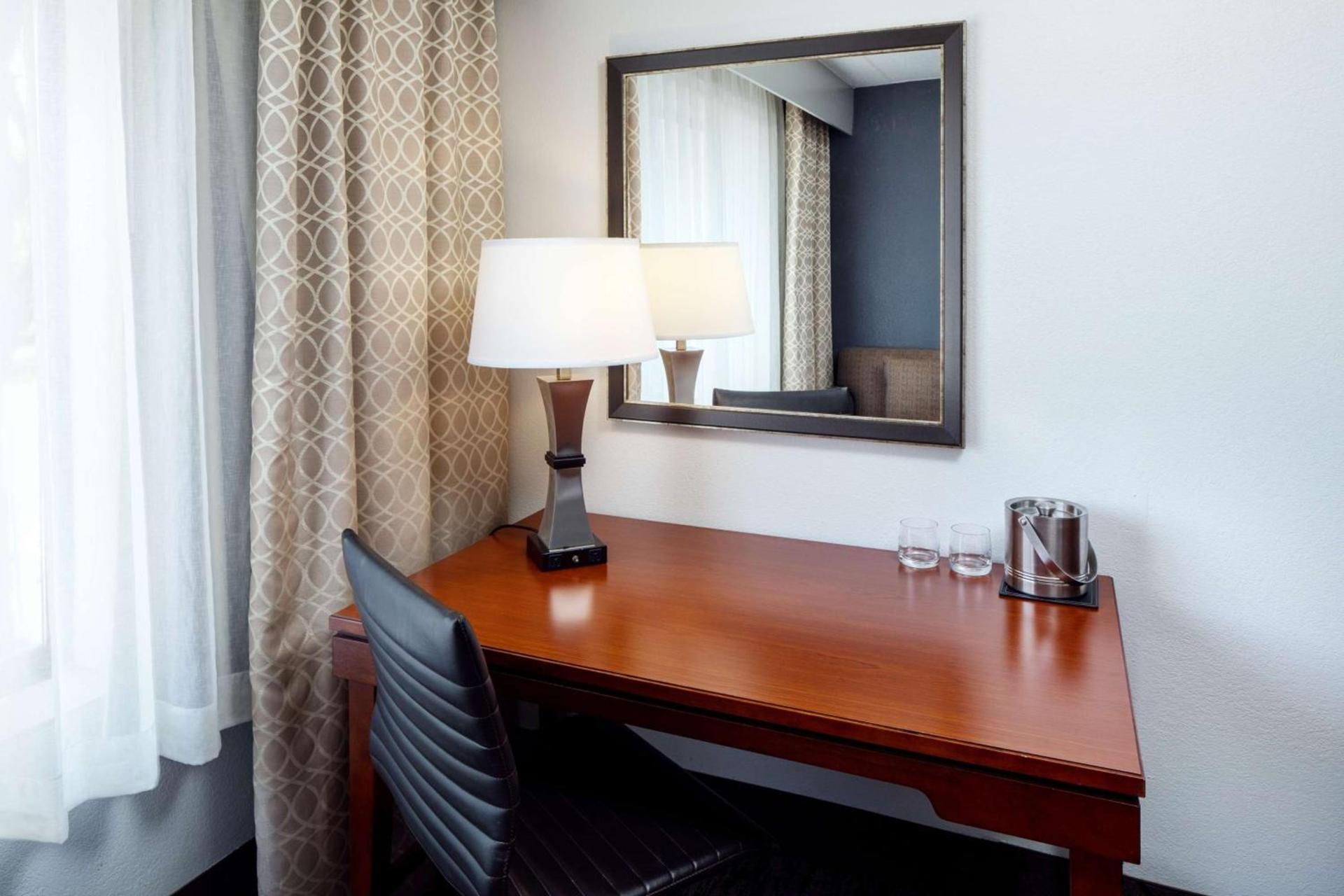 DoubleTree by Hilton Princeton photo 16