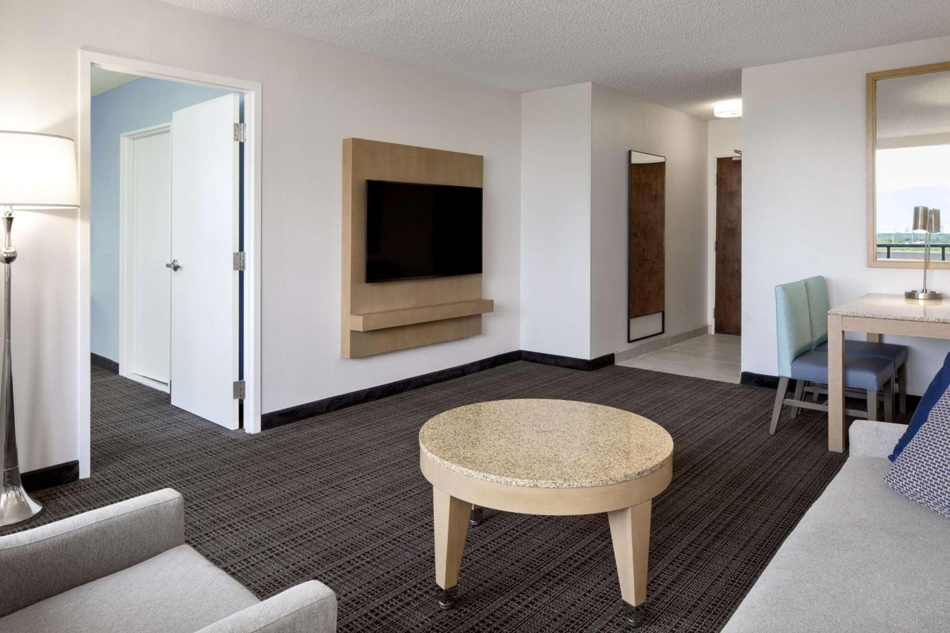Embassy Suites by Hilton Tampa Airport Westshore photo 21