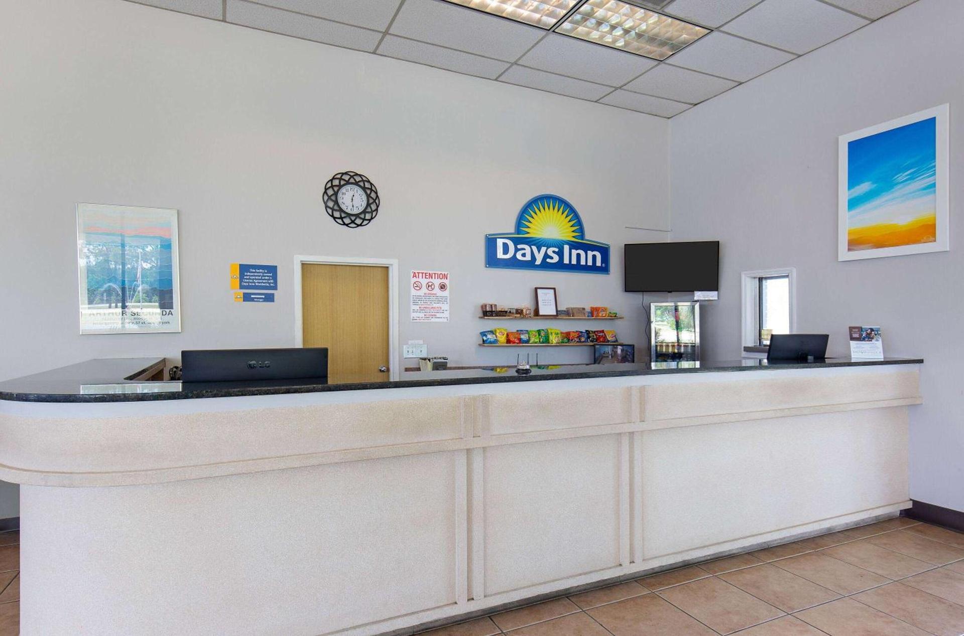 Days Inn by Wyndham St George photo 12