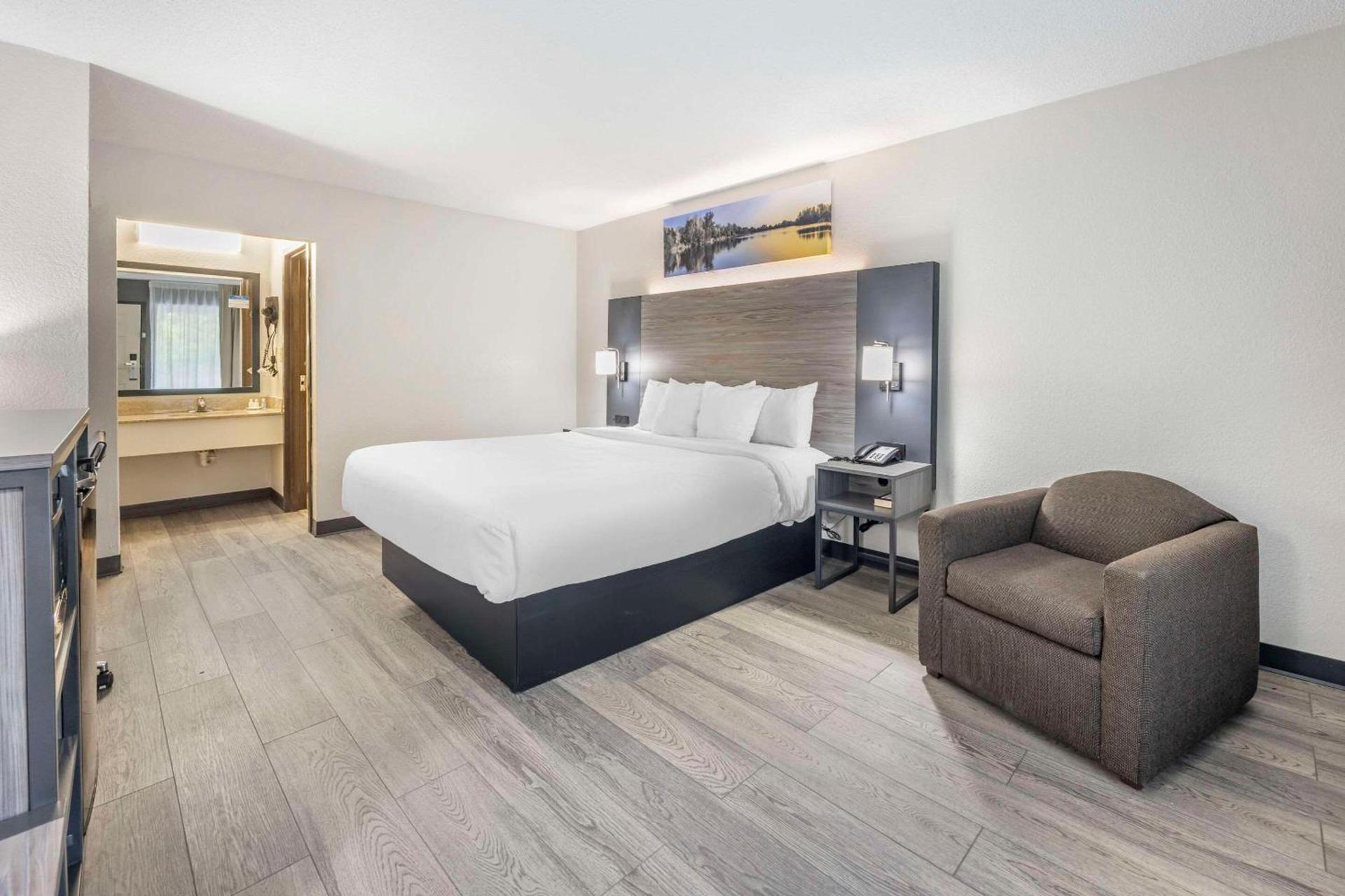 Quality Inn Glasgow photo 11