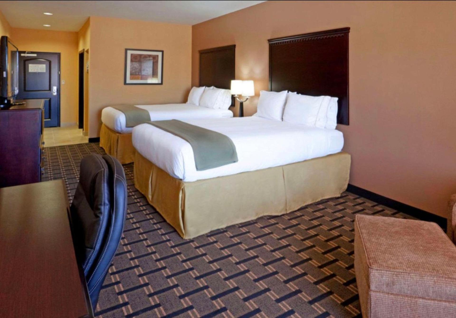 Comfort Inn & Suites Dallas Medical-Market Center photo 11