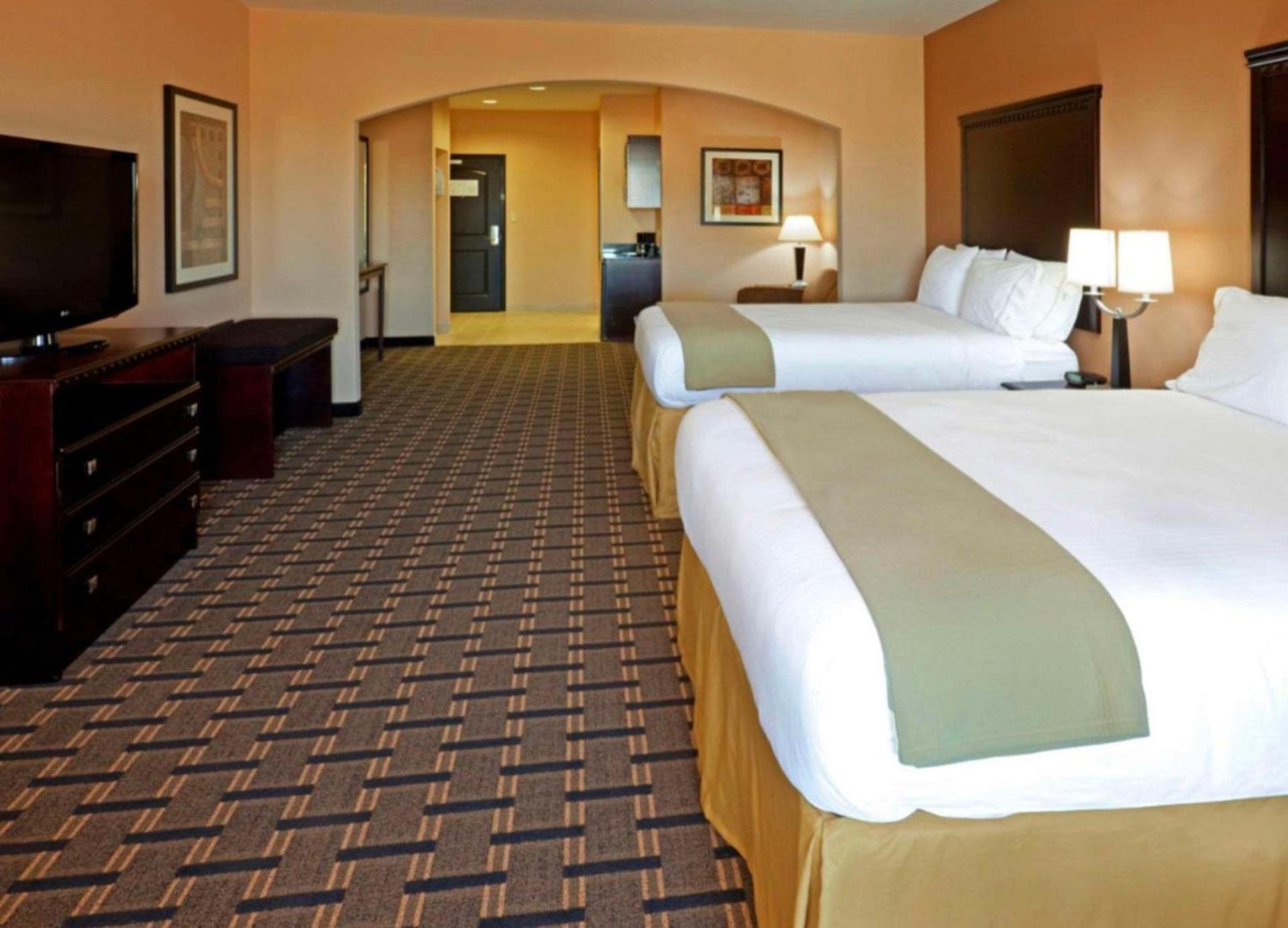 Comfort Inn & Suites Dallas Medical-Market Center photo 18