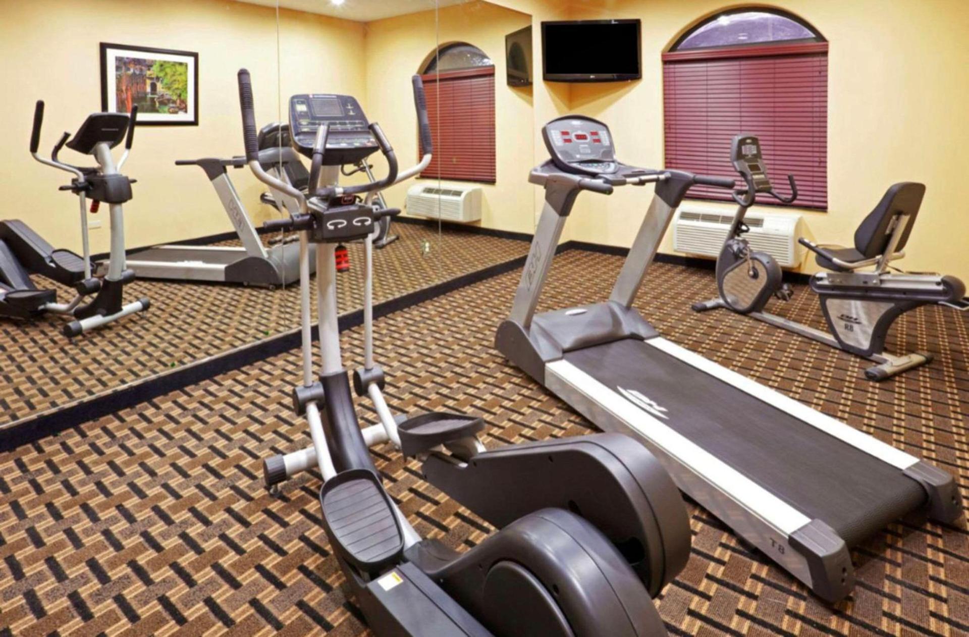 Comfort Inn & Suites Dallas Medical-Market Center photo 4