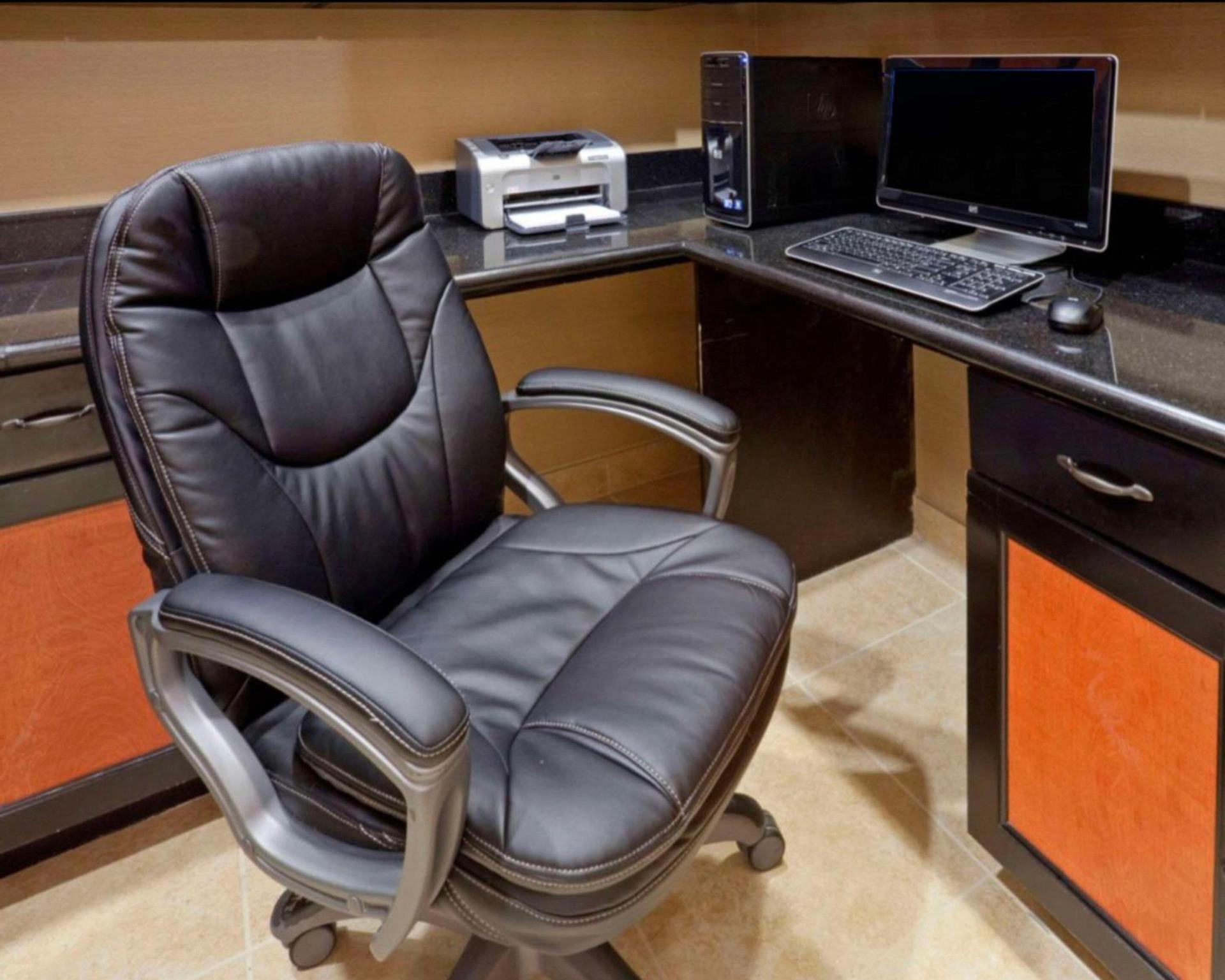 Comfort Inn & Suites Dallas Medical-Market Center photo 20