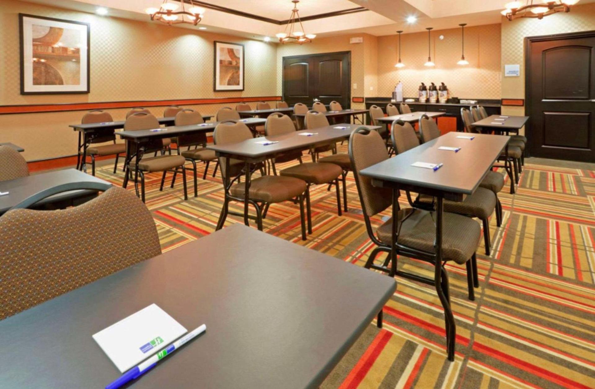 Comfort Inn & Suites Dallas Medical-Market Center photo 22