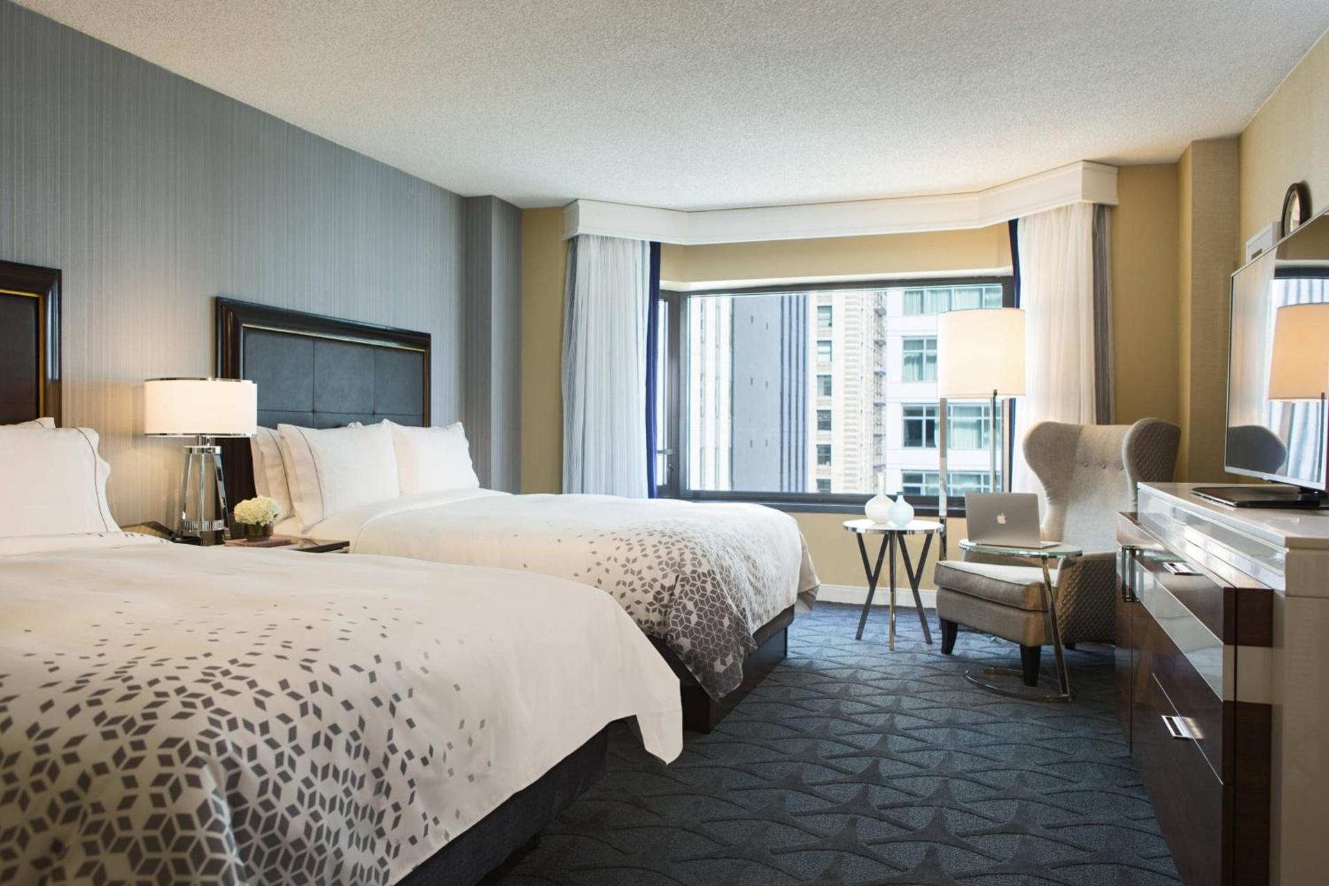 Renaissance Chicago Downtown Hotel photo 93