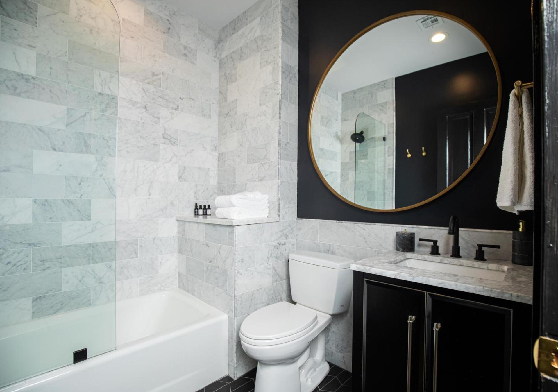 Blackbird Hotel photo 45