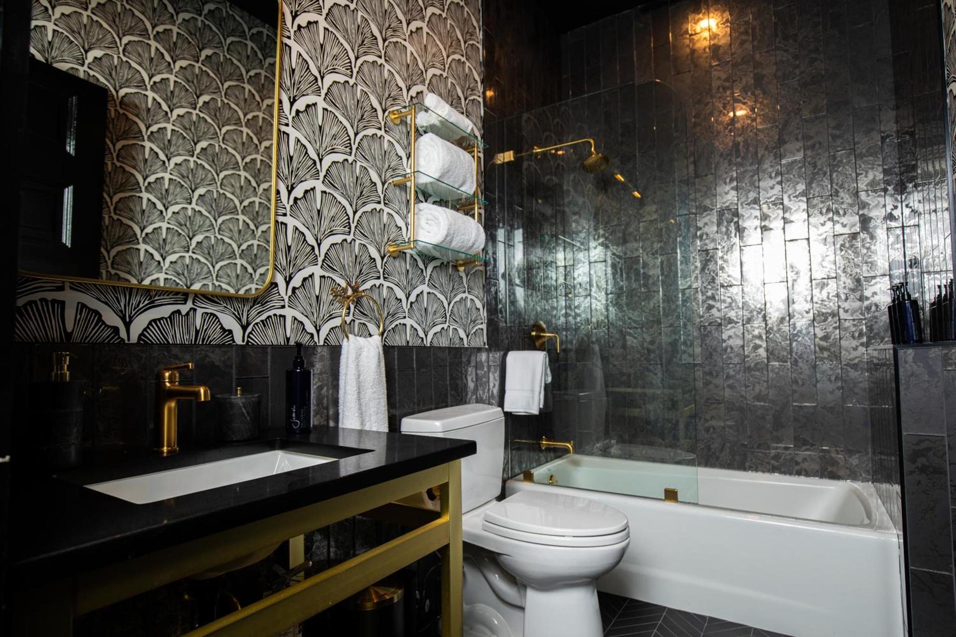 Blackbird Hotel photo 56