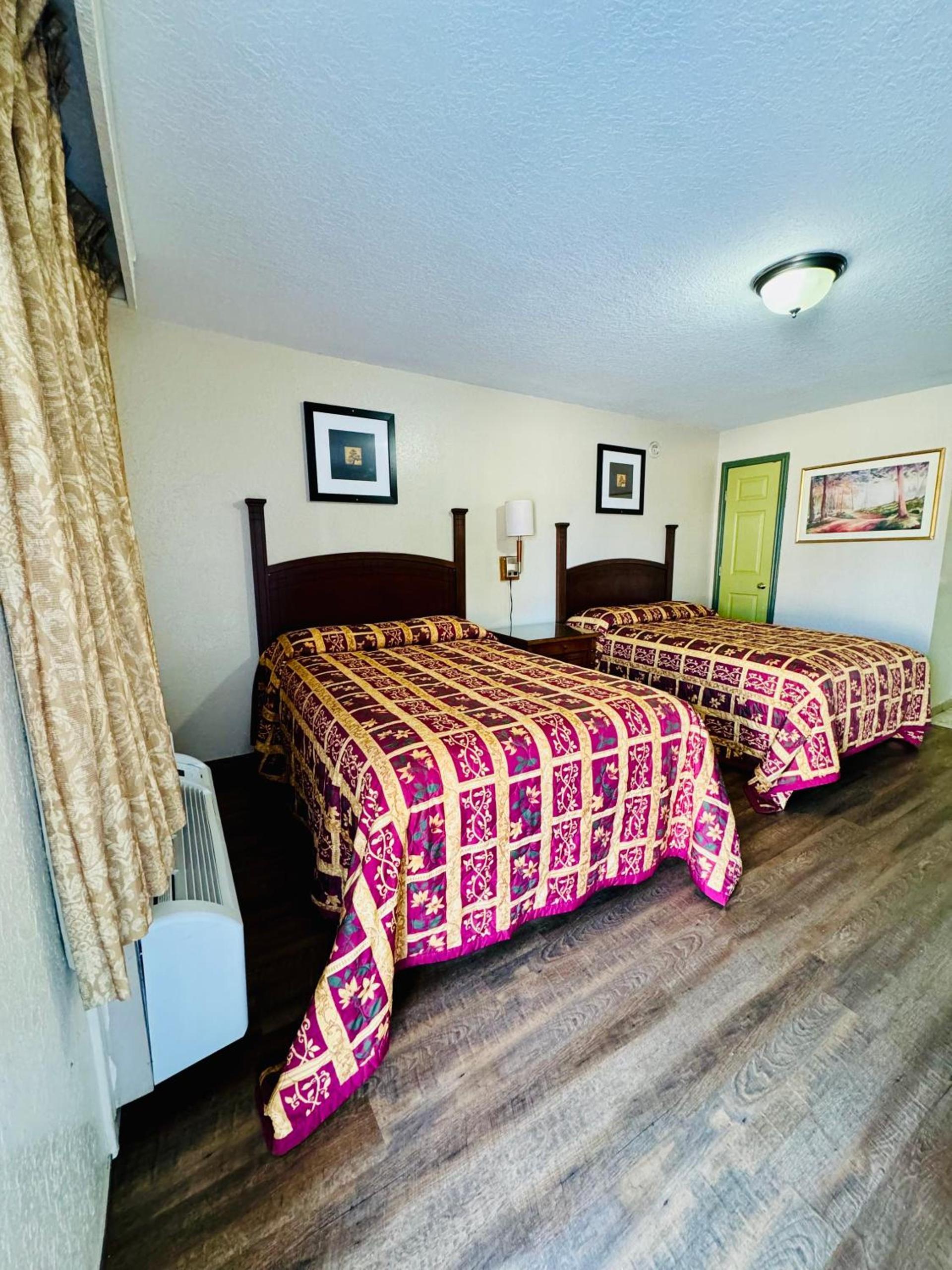 Bostonian Inn & Suites photo 10
