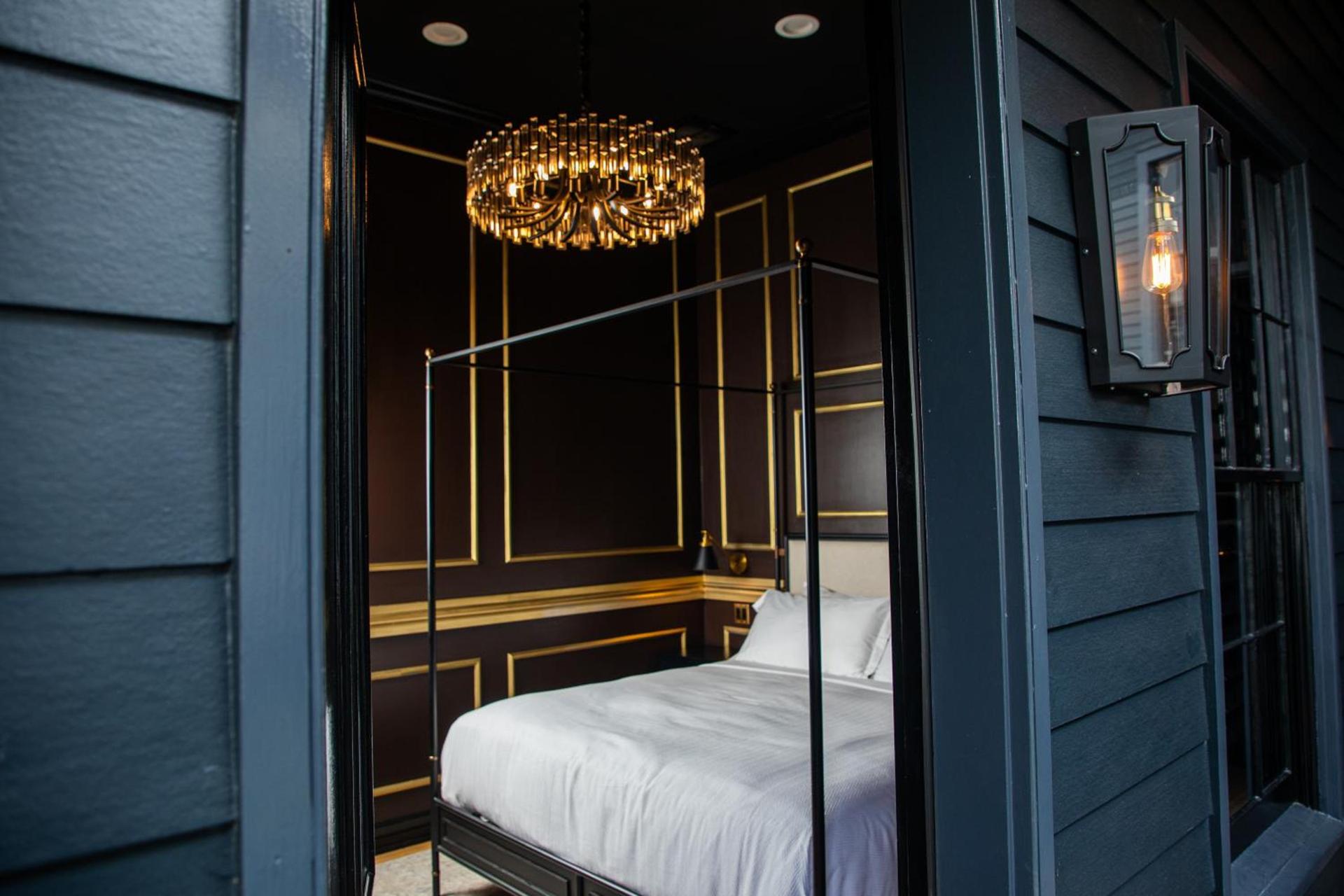 Blackbird Hotel photo 92