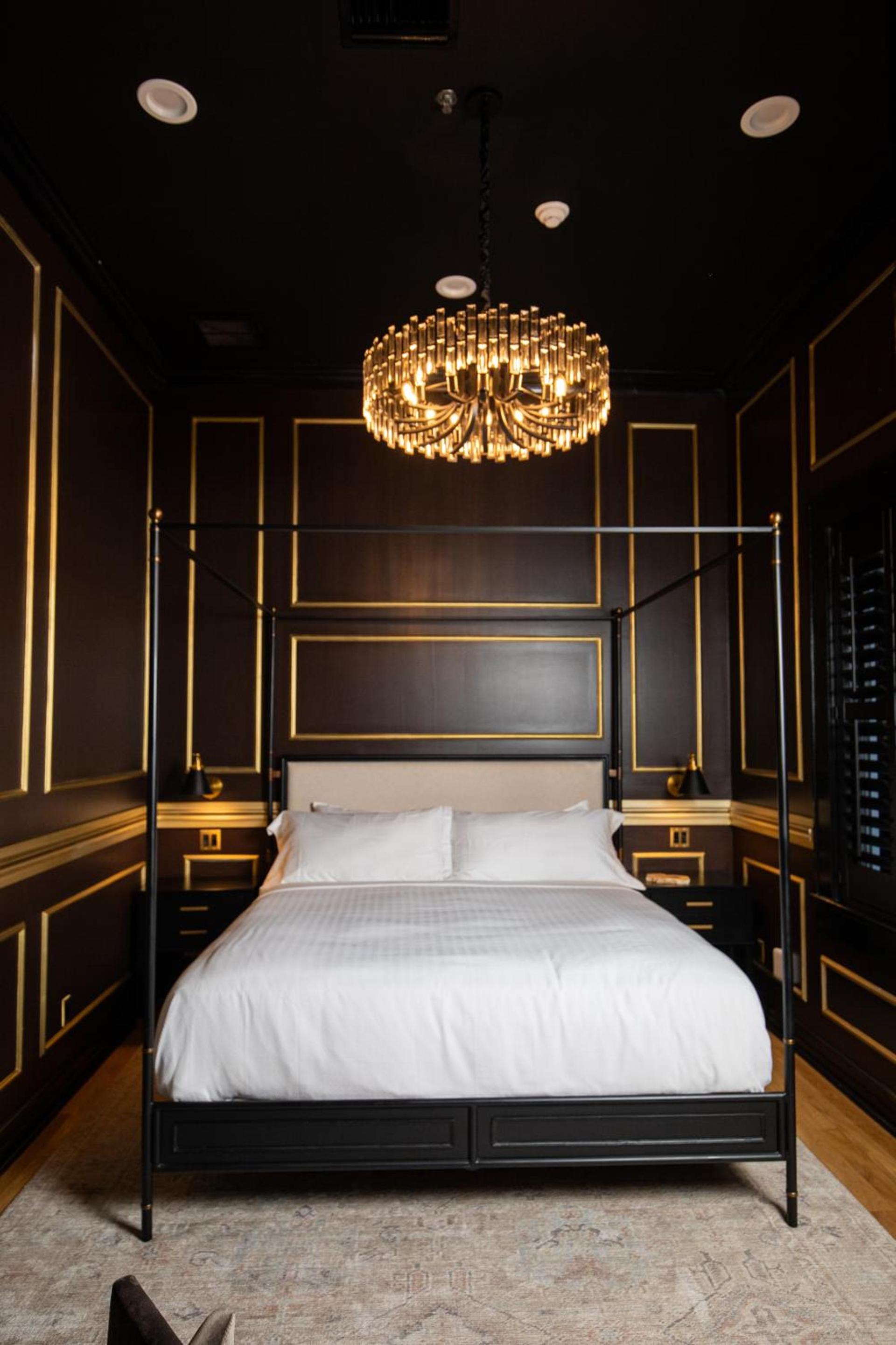 Blackbird Hotel photo 93